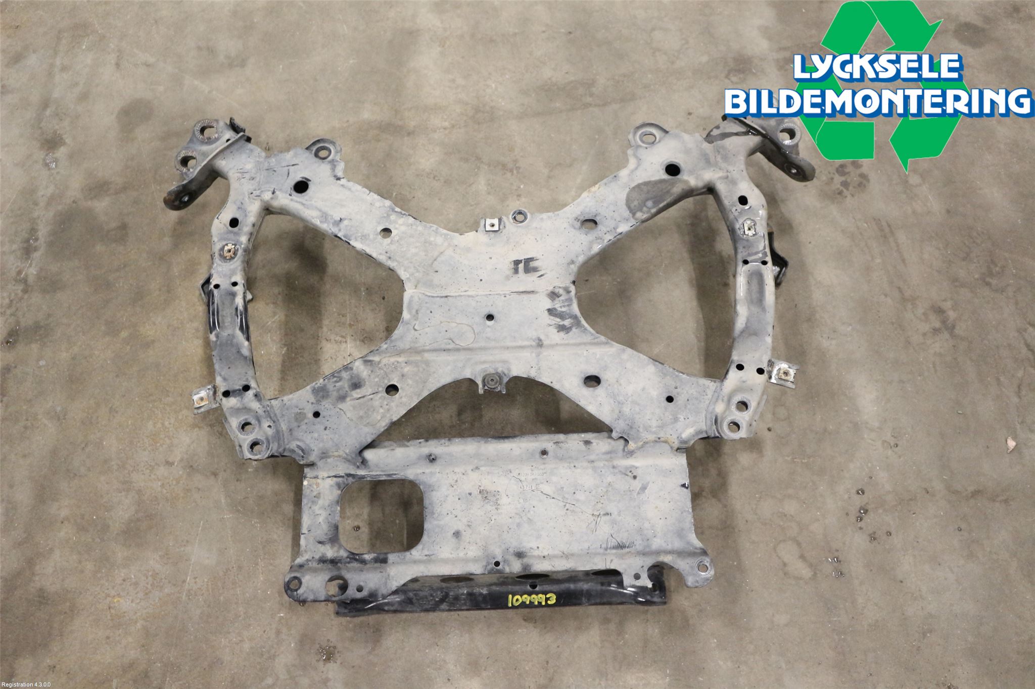 Audi A6 F2/C8 19- Framvagnsbalk