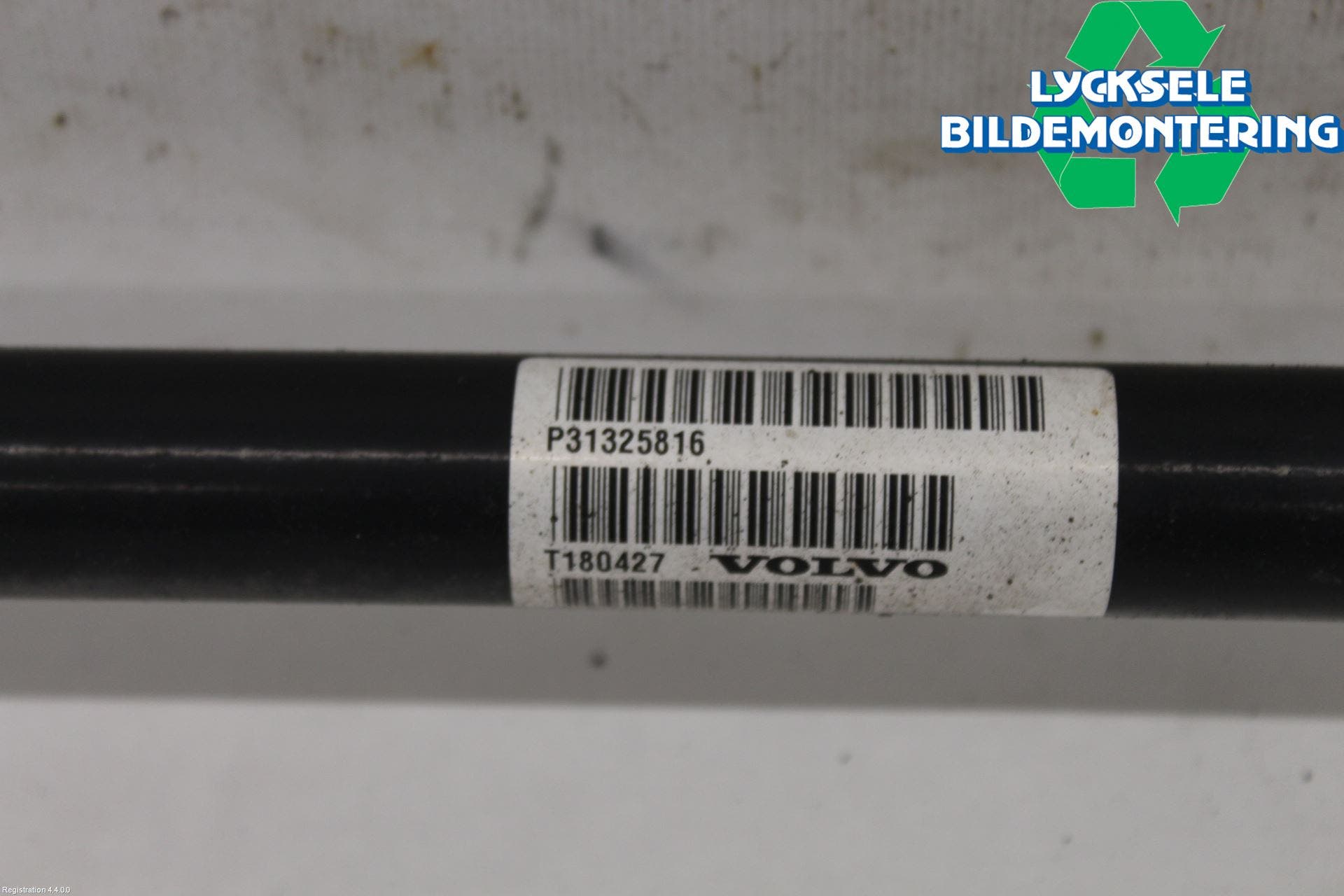 Volvo XC60 18- Drivaxel Bak Höger