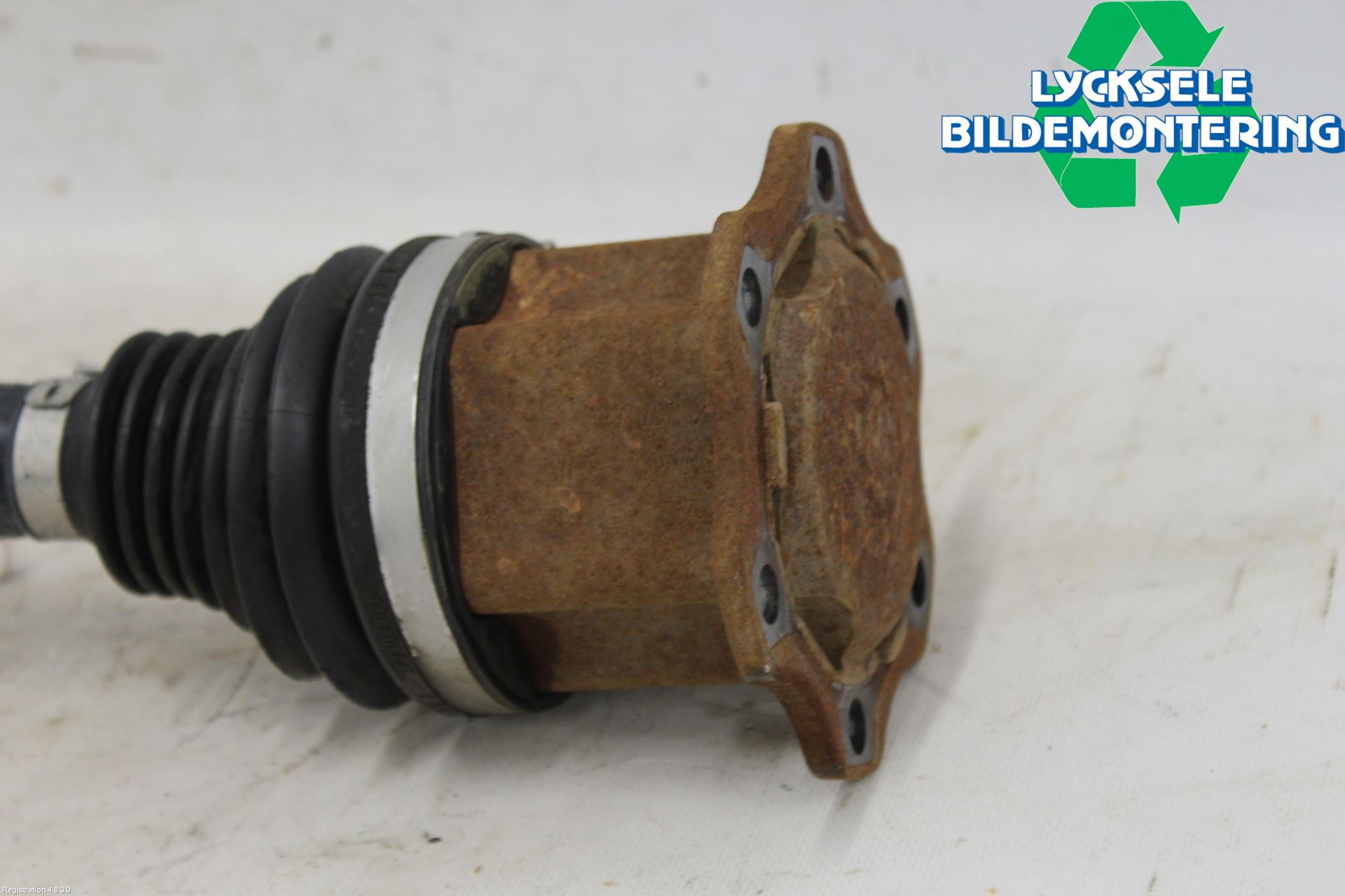 Audi A6 ALLROAD 12-18 Drivaxel Fram Höger