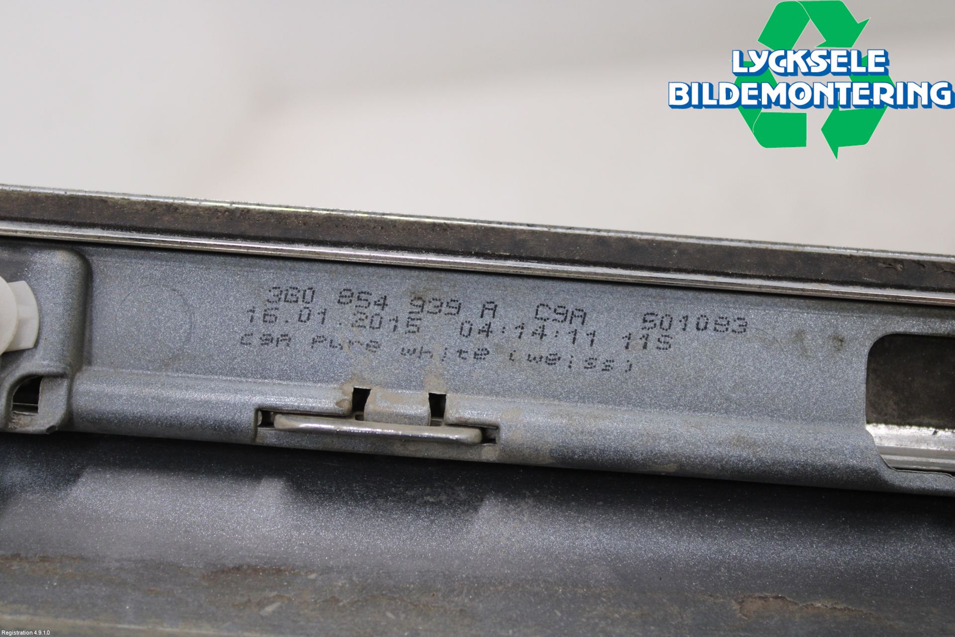 Volkswagen VW PASSAT 15-19 Dörr Dekorlist Fram Vä
