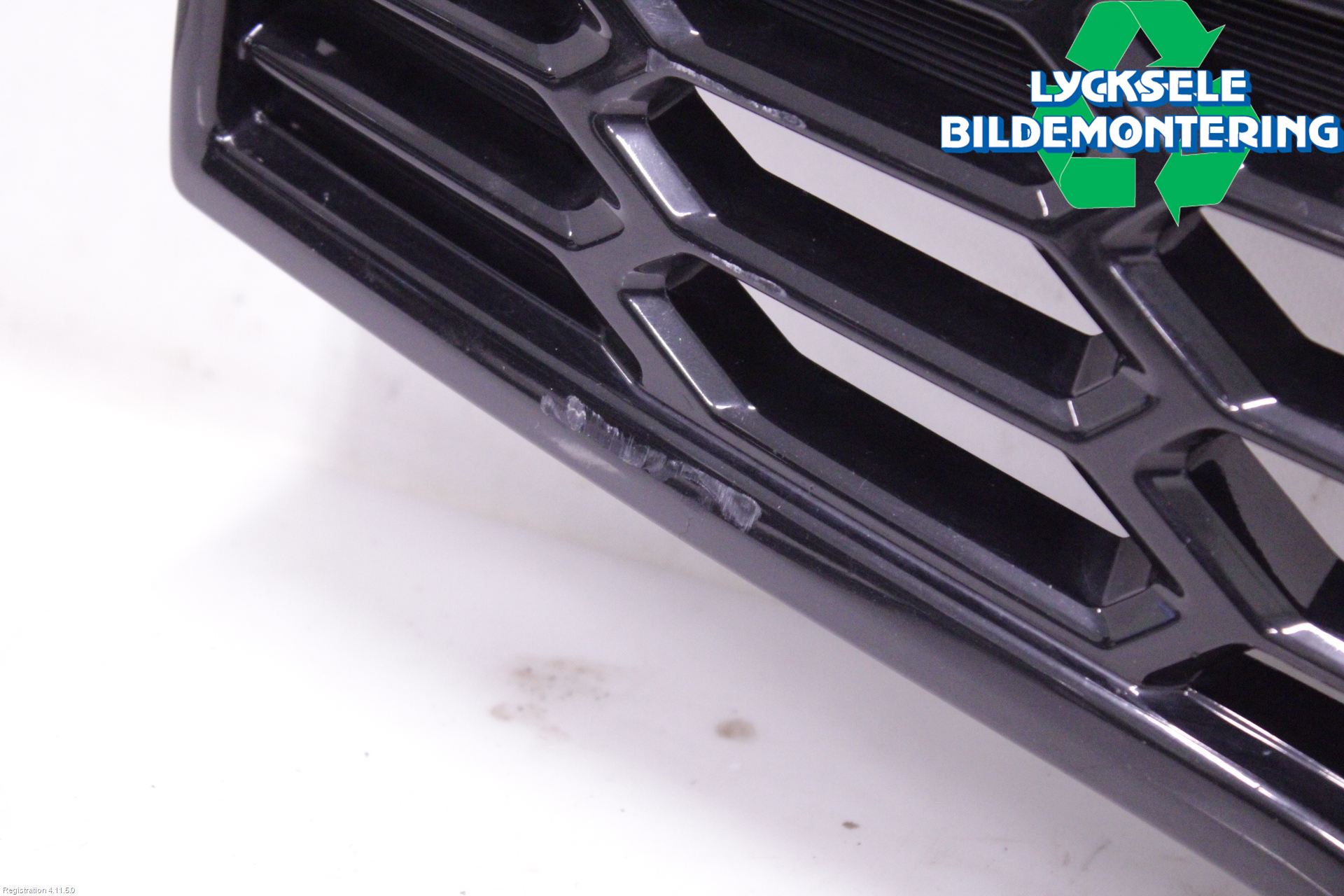 Nissan QASHQAI 10-14 Grill Komp