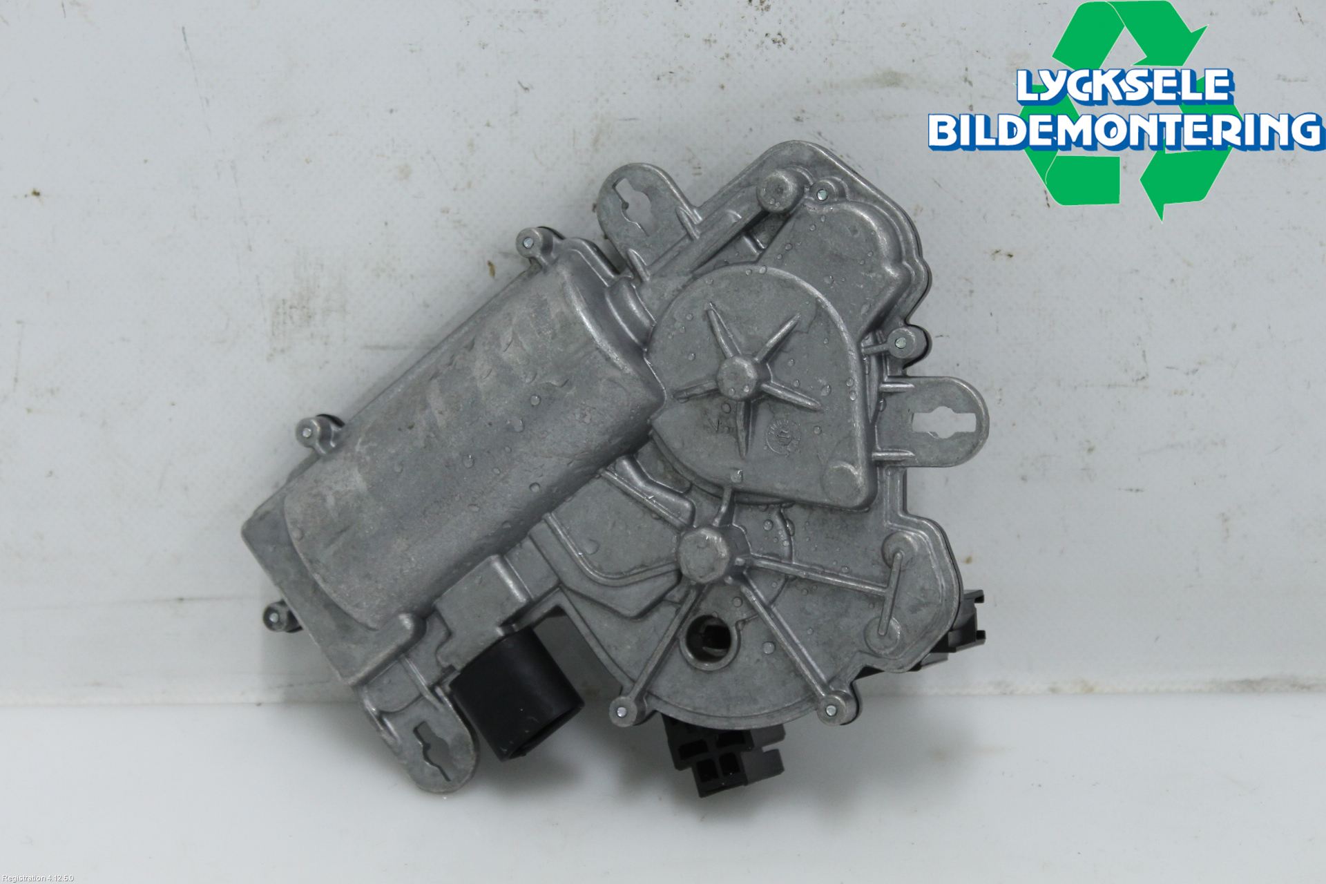 Volkswagen VW PASSAT 15-19 Centrallåsmot Baklucka