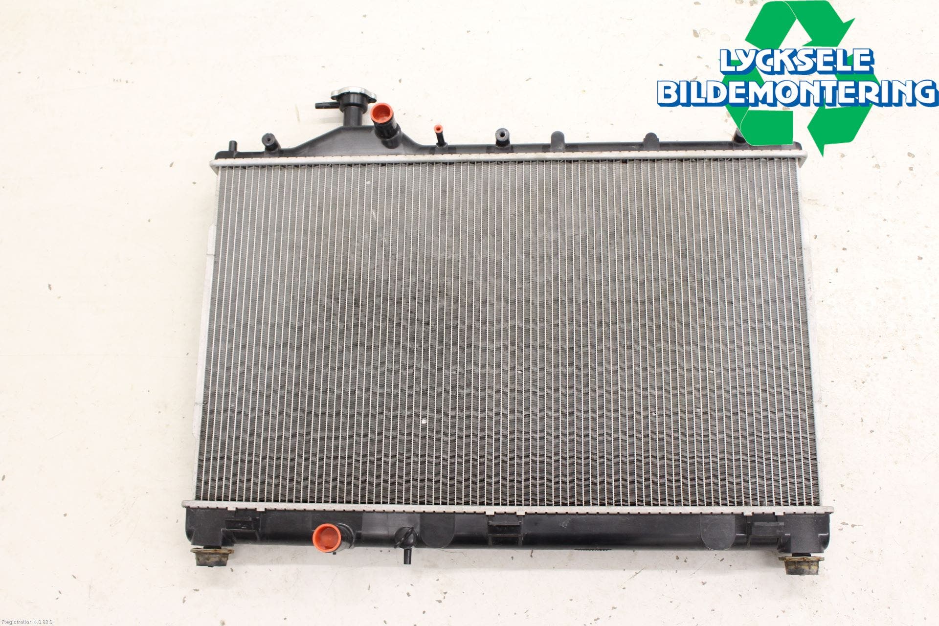 Mitsubishi OUTLANDER 13-21 Kylare Man