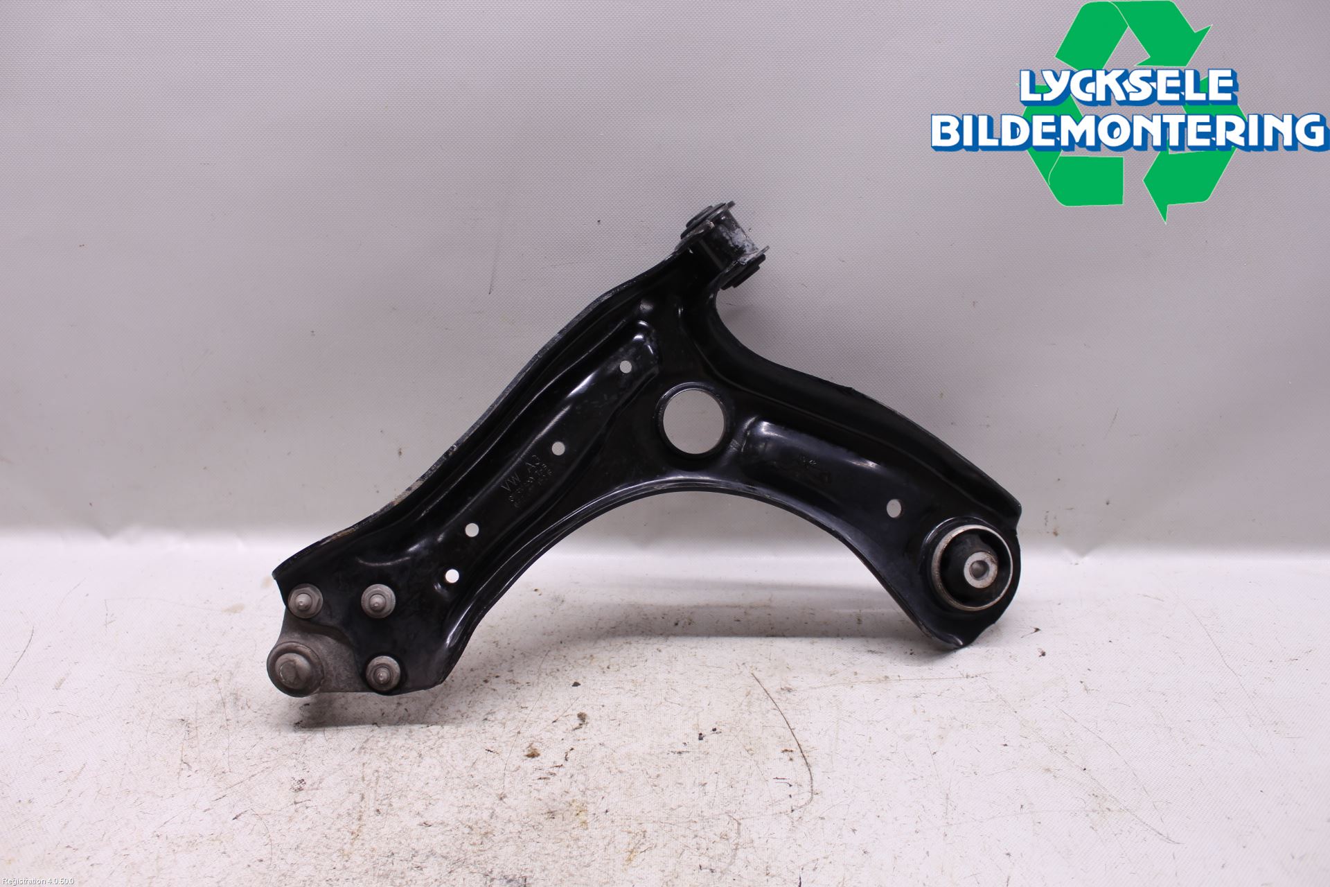 Volkswagen VW POLO 10-17 Bärarm Fram Undre Hö