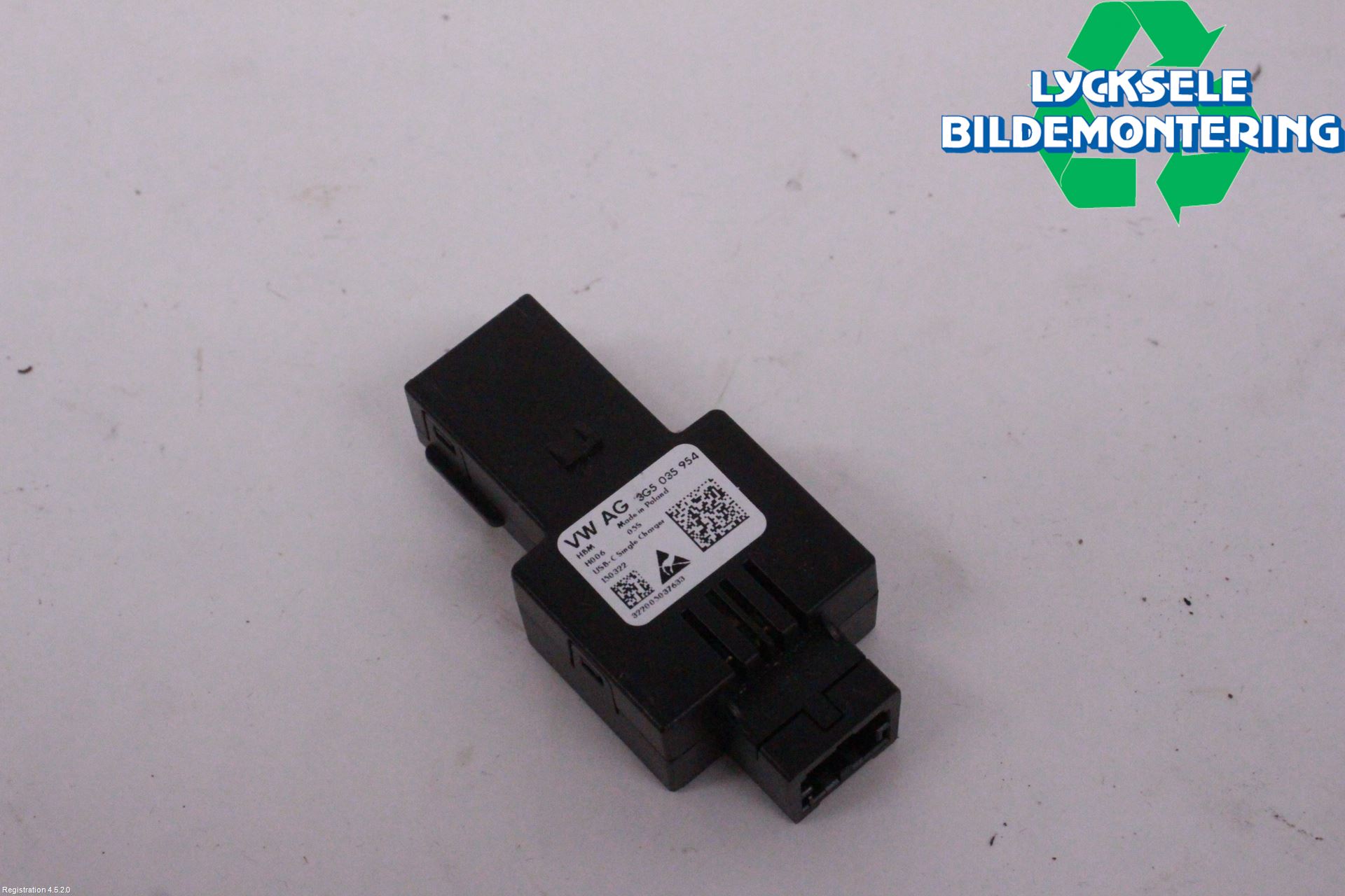 Volkswagen VW PASSAT 20-24 Usb Connection