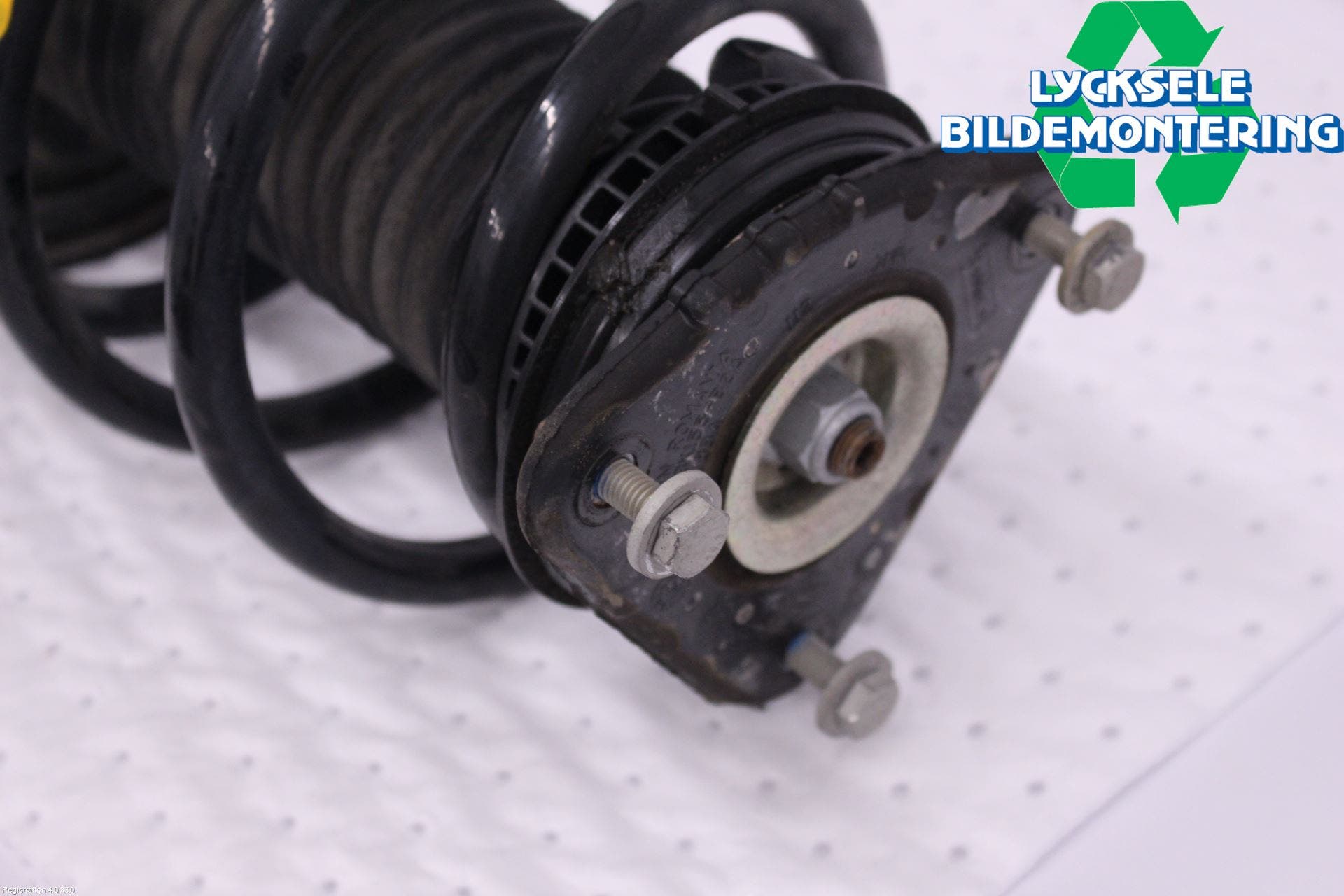 Ford KUGA 13-16 Fjäderben Fram Höger