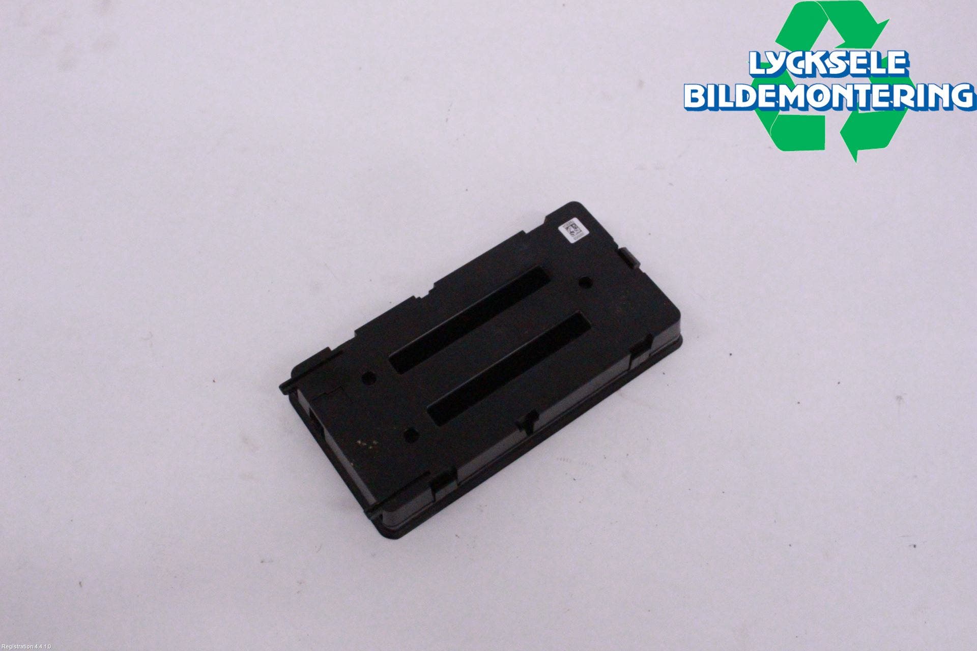 Audi A4/S4 B9 20- Antenn El