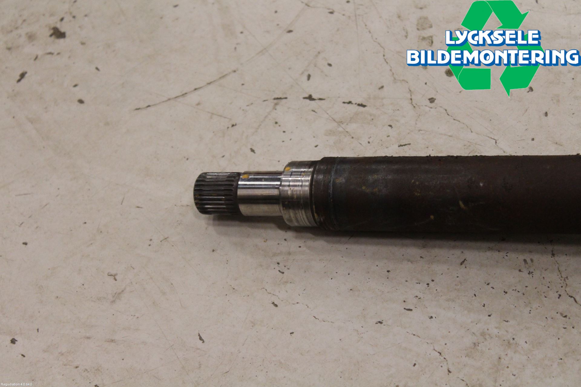 Ford FOCUS 11-14 Drivaxel Fram Höger