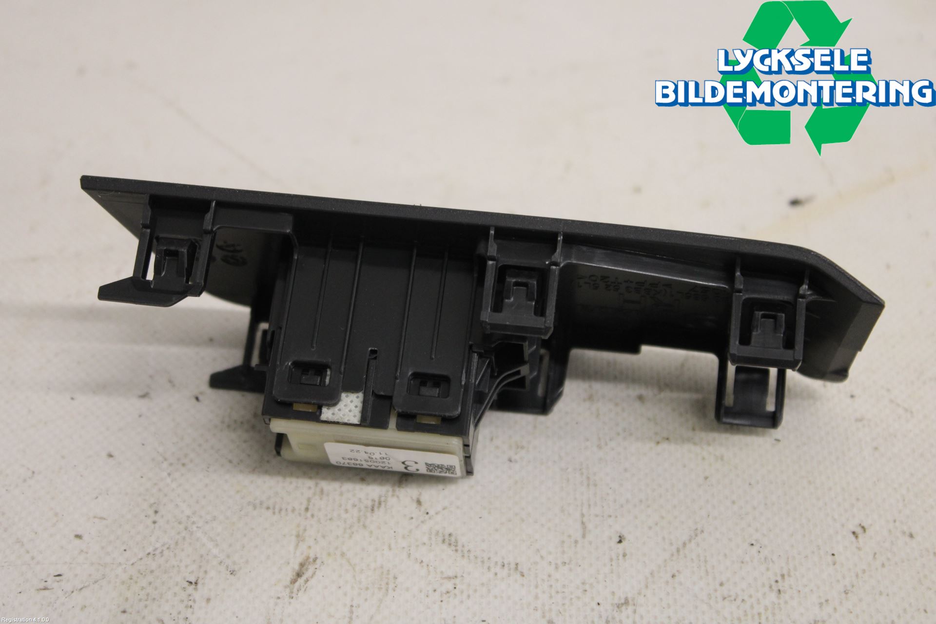 Mazda CX-60 22- Strömställare Elhiss