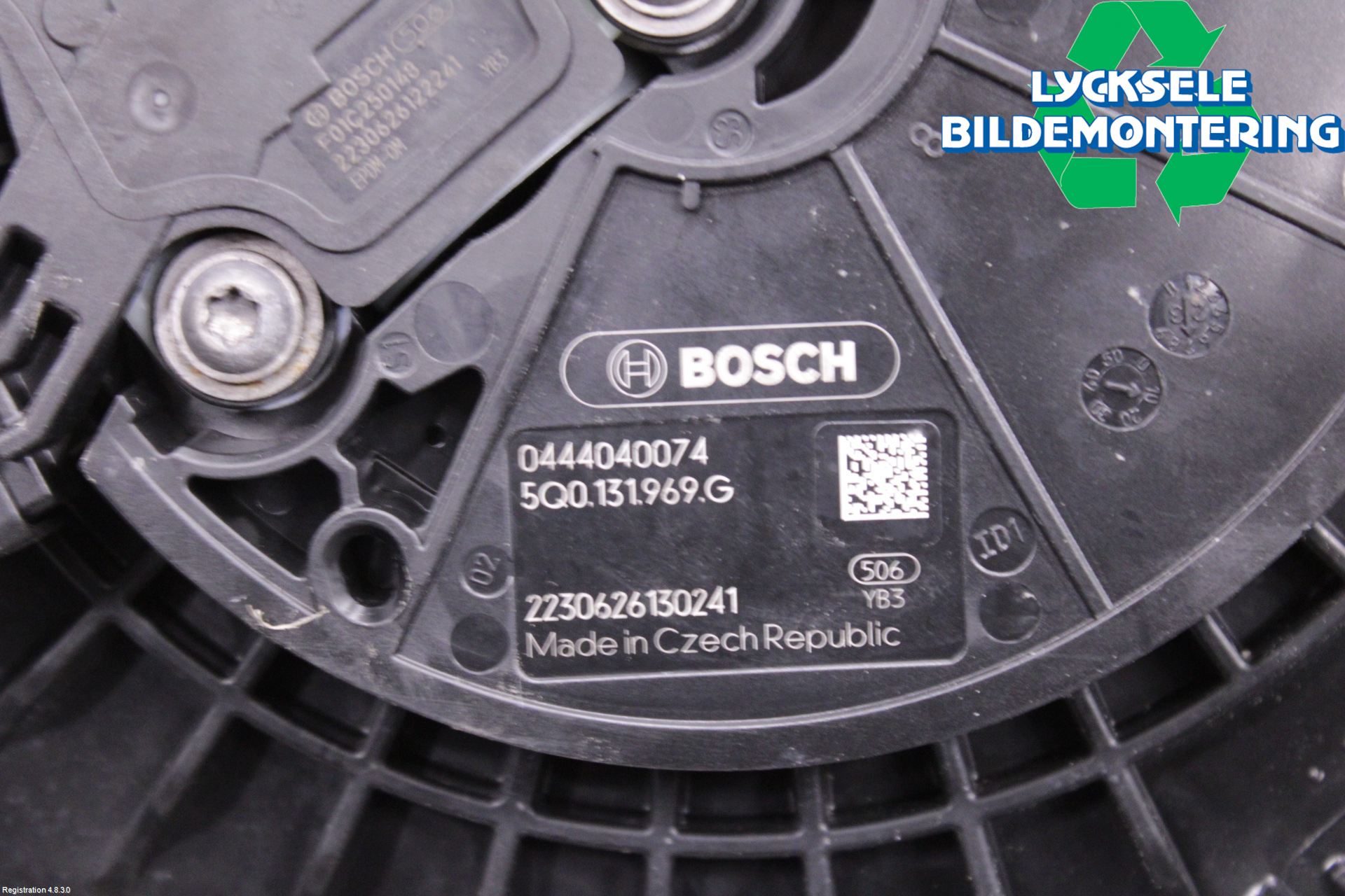 Volkswagen VW GOLF / E-GOLF VIII 20- Adblue Tank