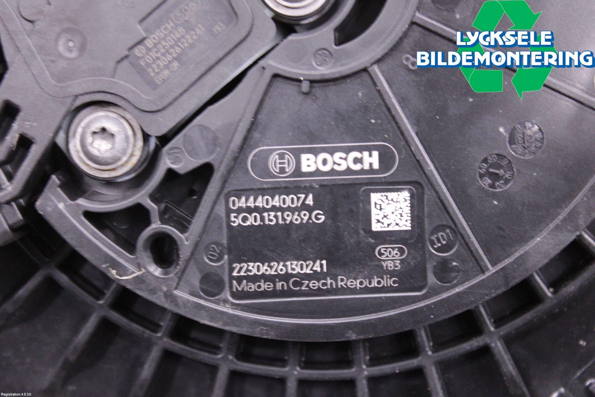 Volkswagen VW GOLF / E-GOLF VIII 20- Adblue Tank