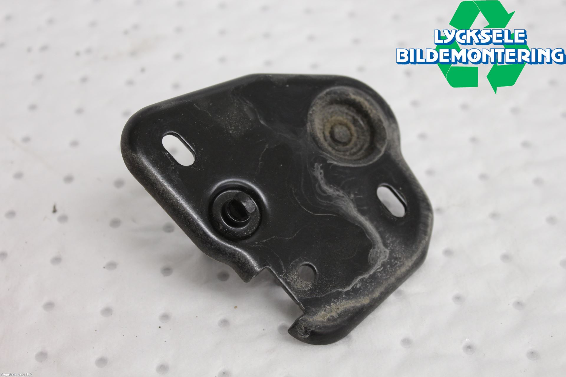 Audi A1 19- Huv Spärr