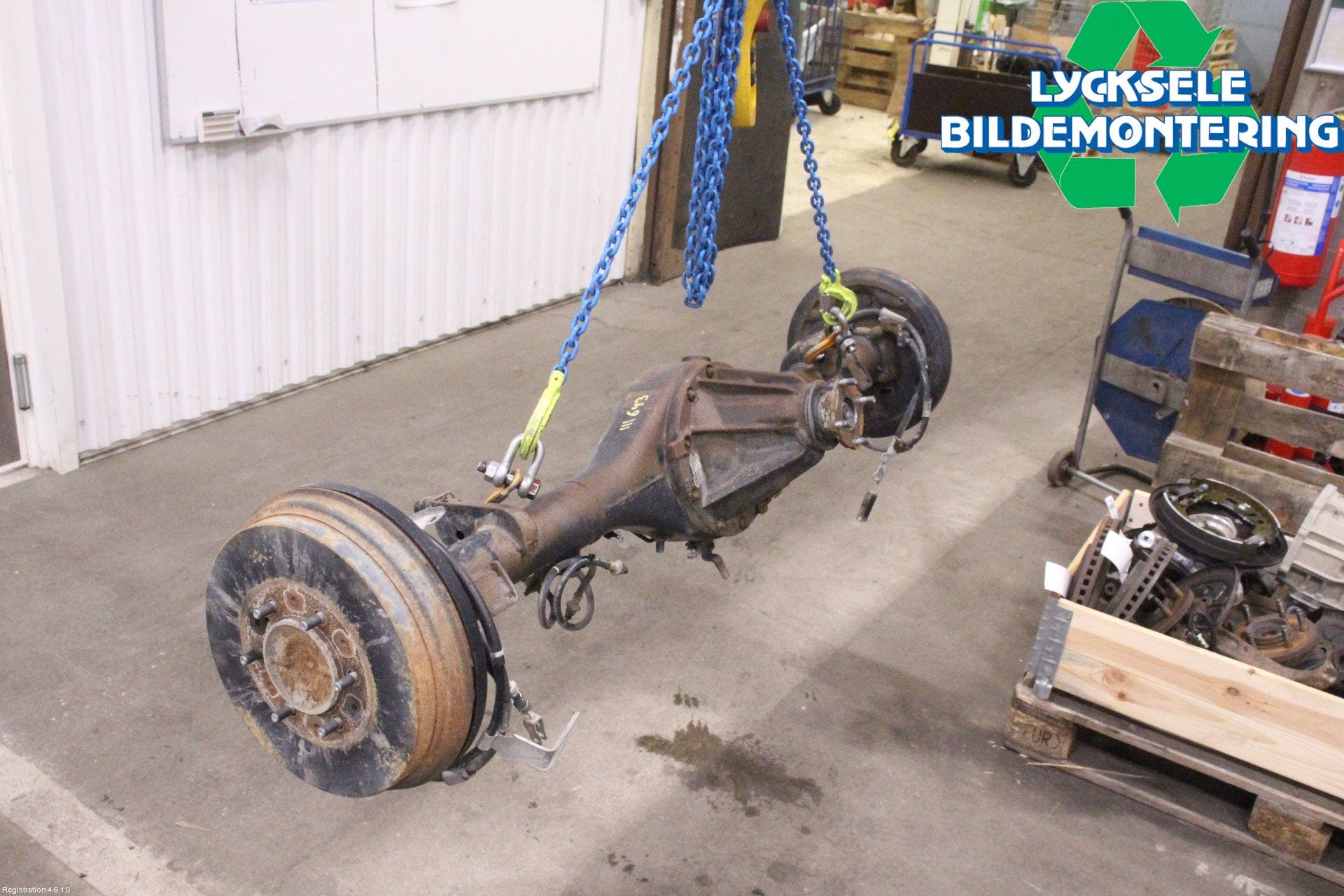 Toyota HILUX 16- Bakaxel