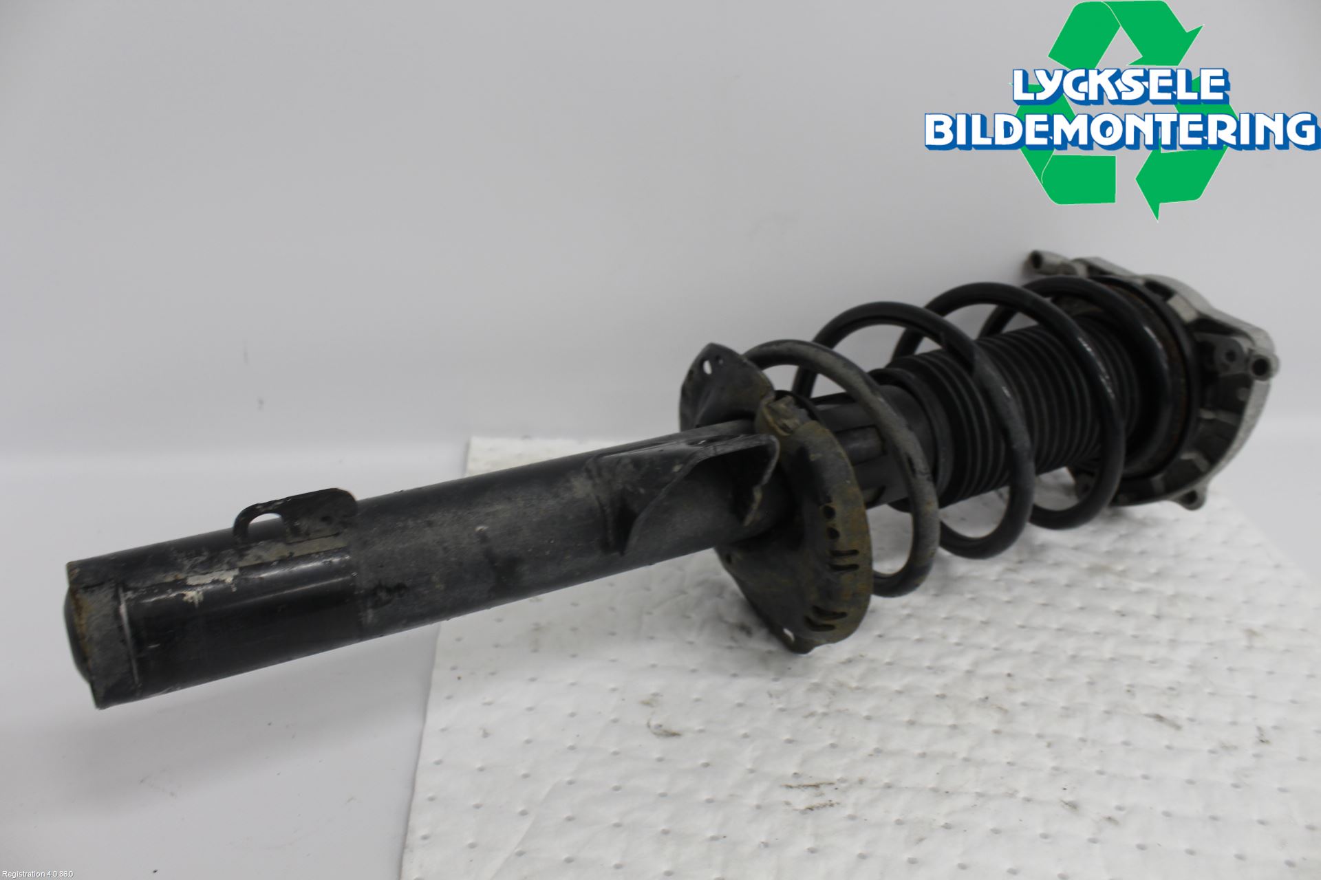Volkswagen VW ID.3 21- Fjäderben Fram Höger