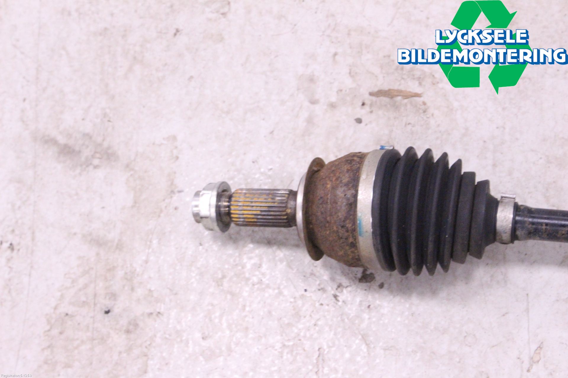 Subaru FORESTER SJ 13-18 Drivaxel Fram Höger