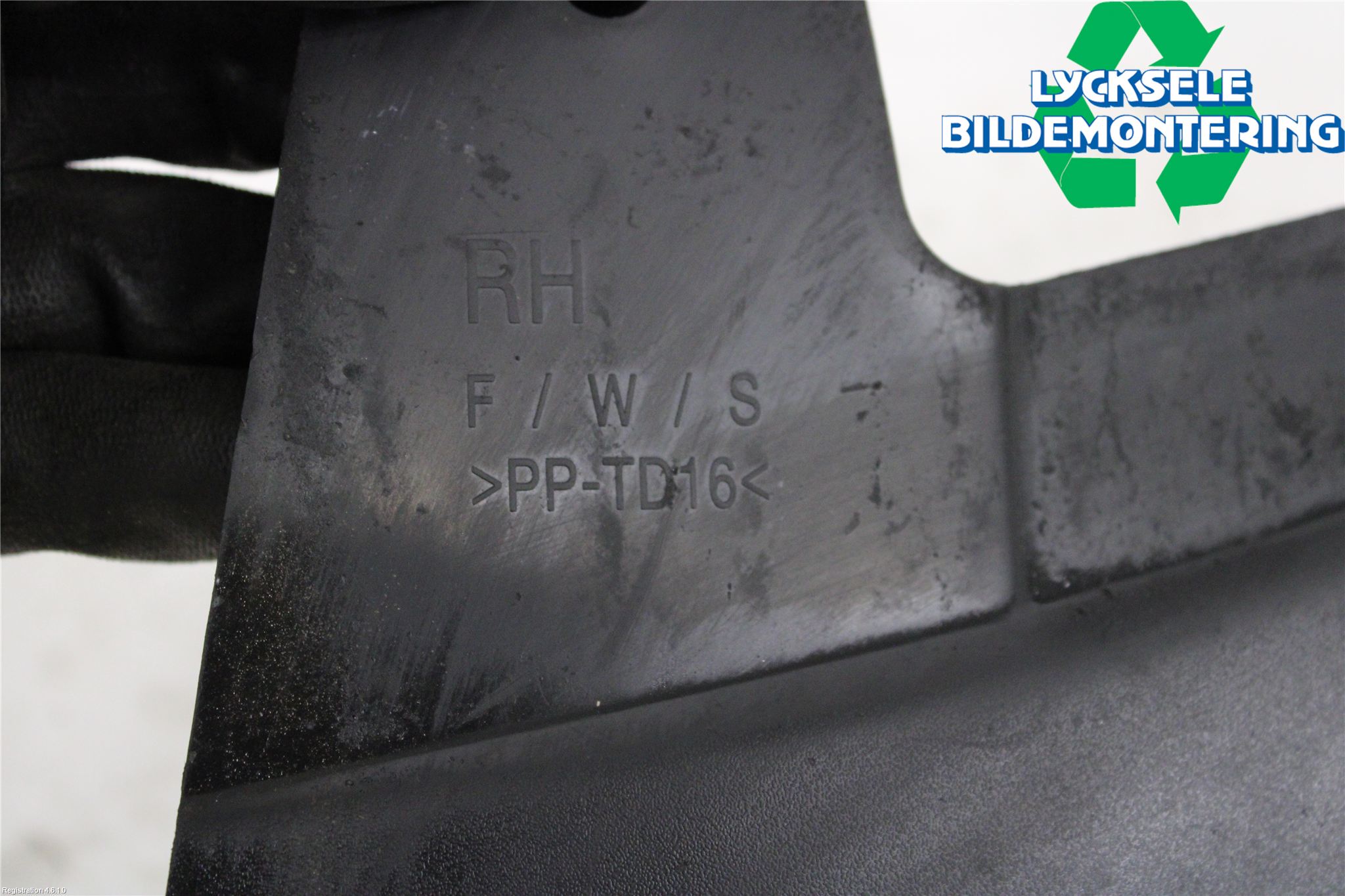 Isuzu D-MAX Stänkskydd