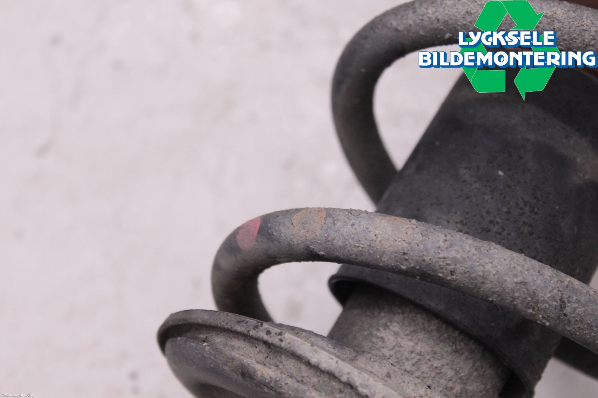 Audi A4 12-15 Fjäderben Fram Höger