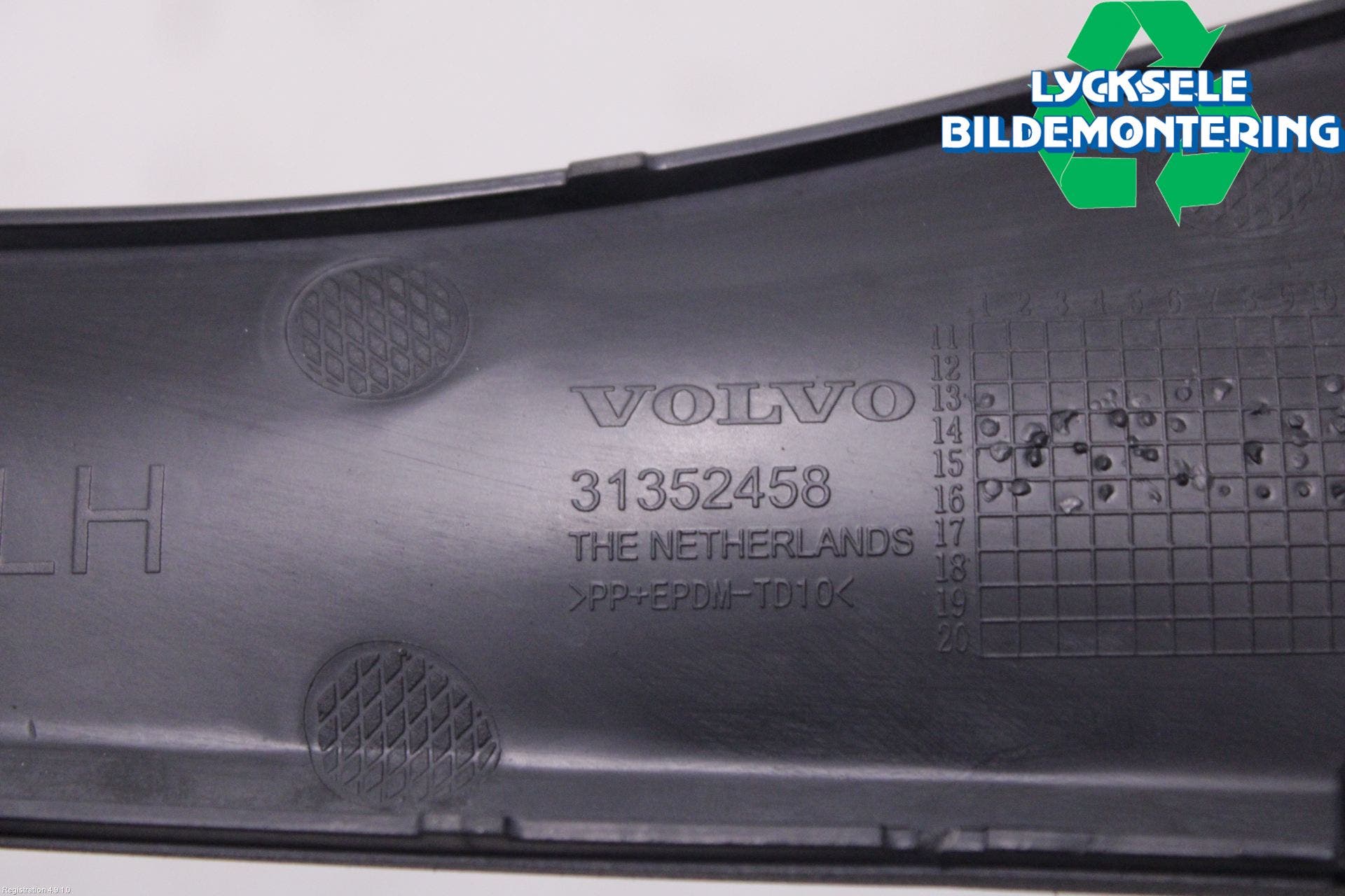 Volvo XC60 14-17 Stötfångarlist Fram