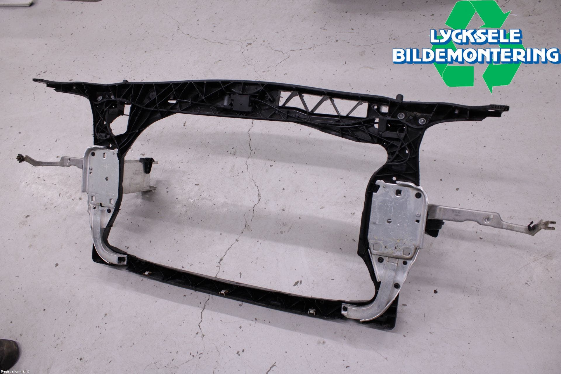 Audi A6 ALLROAD 12-18 Frontplåt