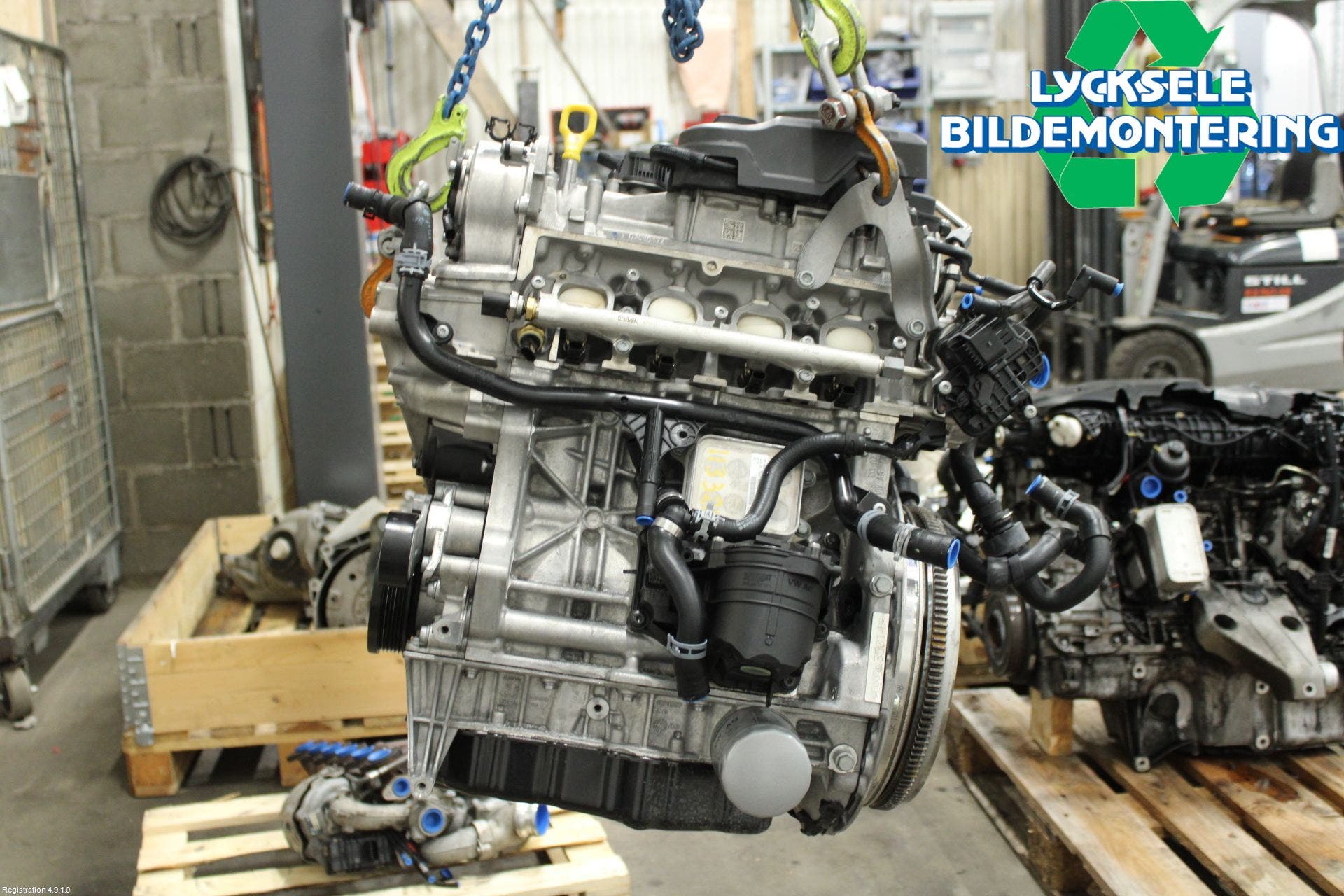 Audi Q3 F3 19- Motor Bensin