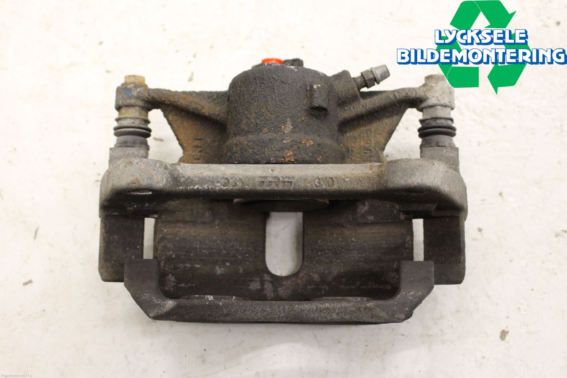 Volkswagen VW PASSAT 15-19 Bromsok Fram Höger