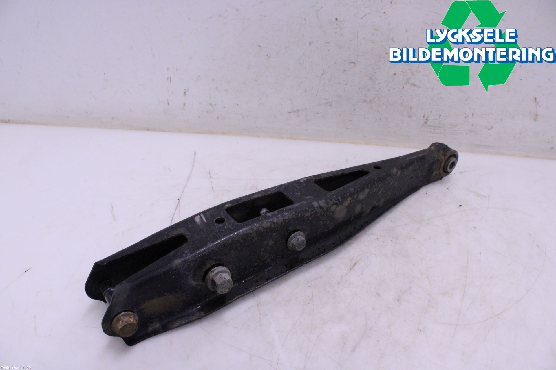 Subaru OUTBACK 21- Bärarm Bak Vänster