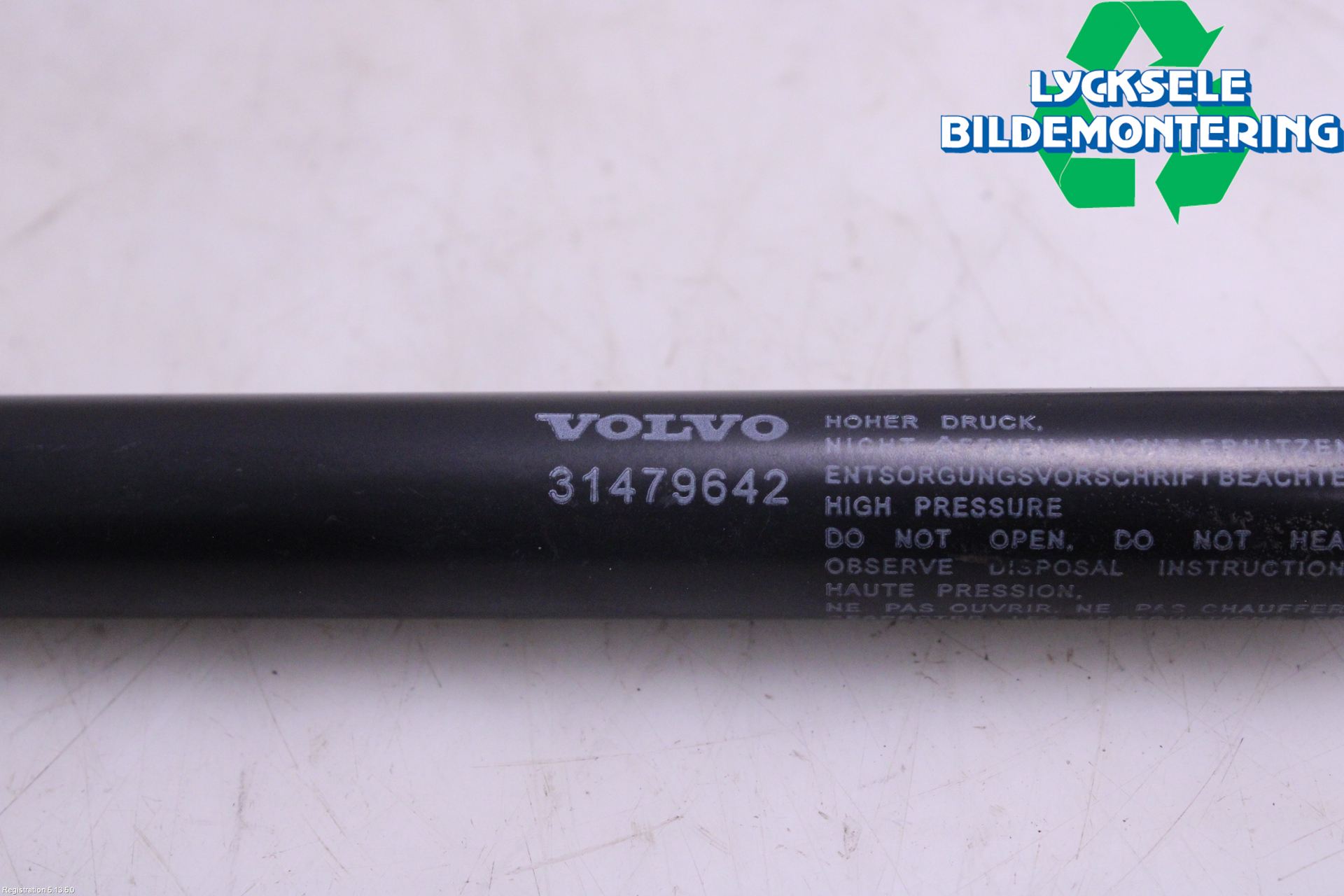 Volvo V90 17->> Gasfjäder Motorhuv