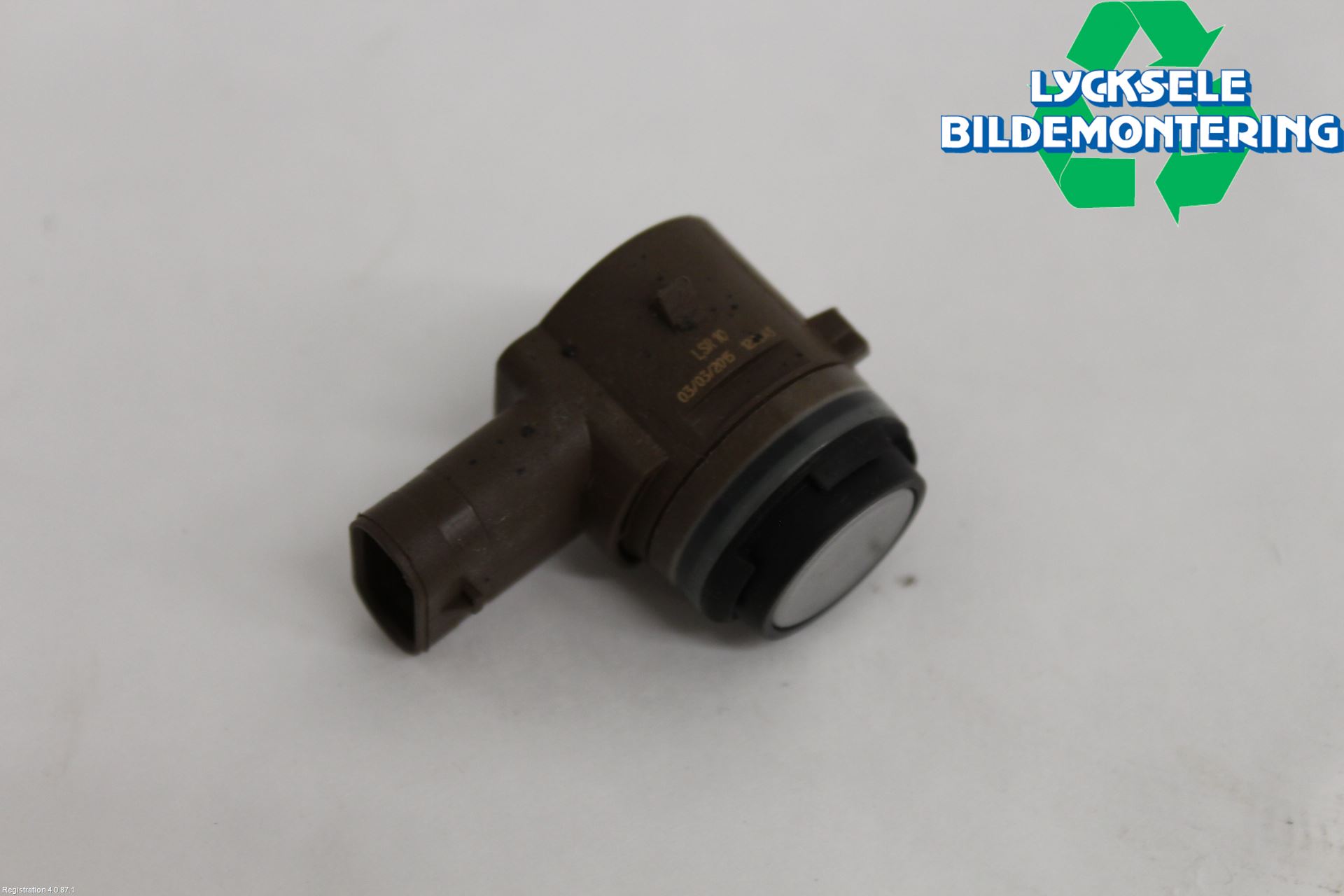 Volkswagen VW PASSAT 15-19 Parkeringshjälp Frontsensor