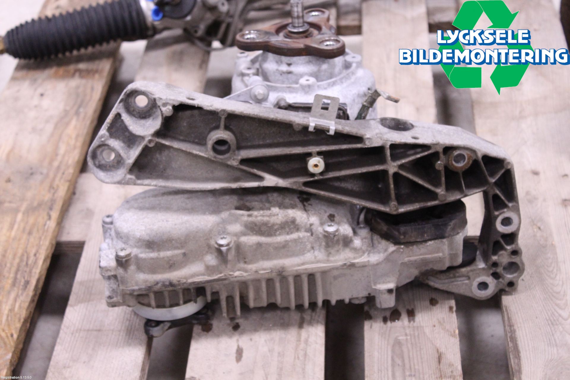 BMW 5 F10/F11/F18 09-17 Växel Fördelningslåda