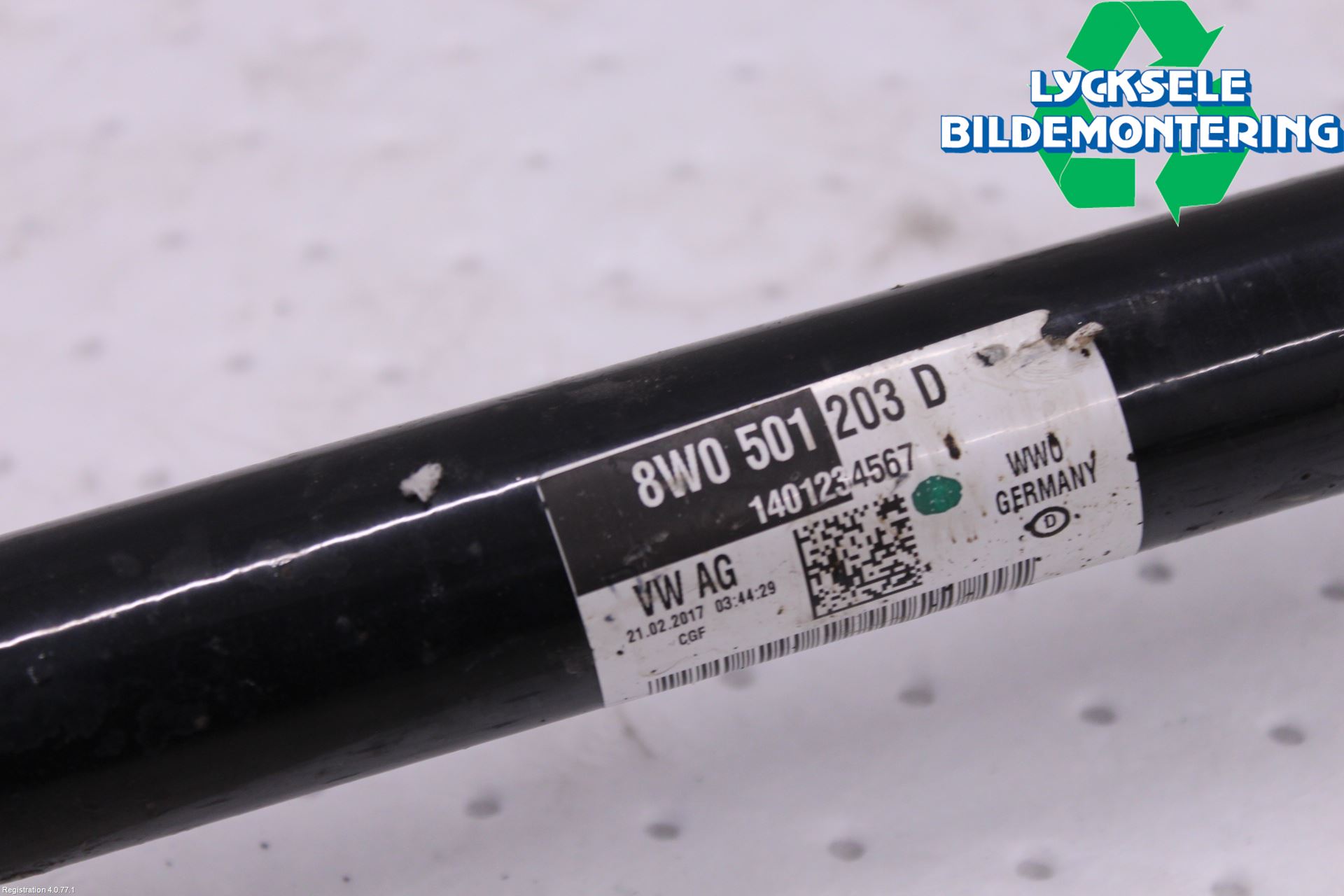 Audi A4/S4 B9 16-19 Drivaxel Bak Höger