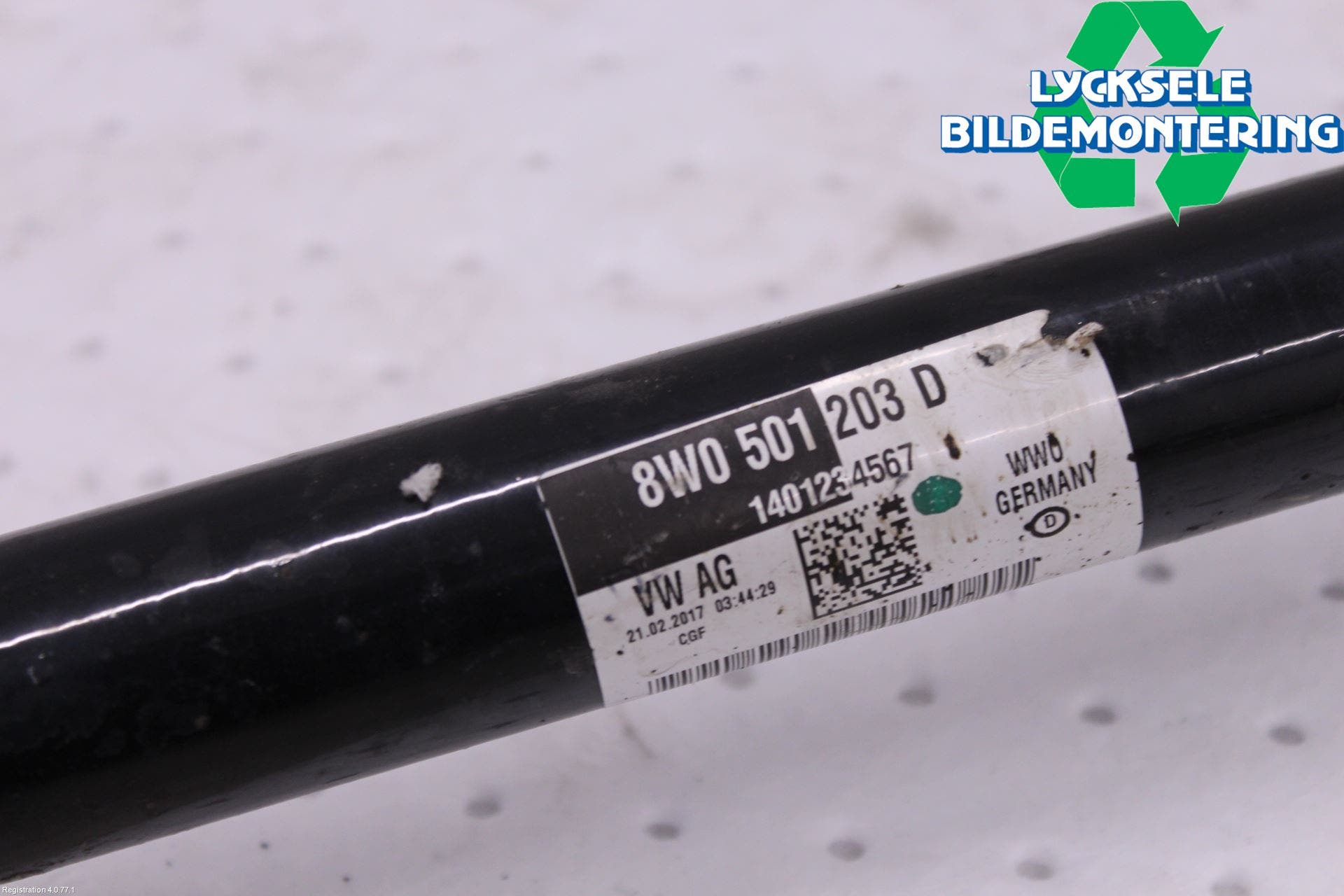 Audi A4/S4 B9 16-19 Drivaxel Bak Höger