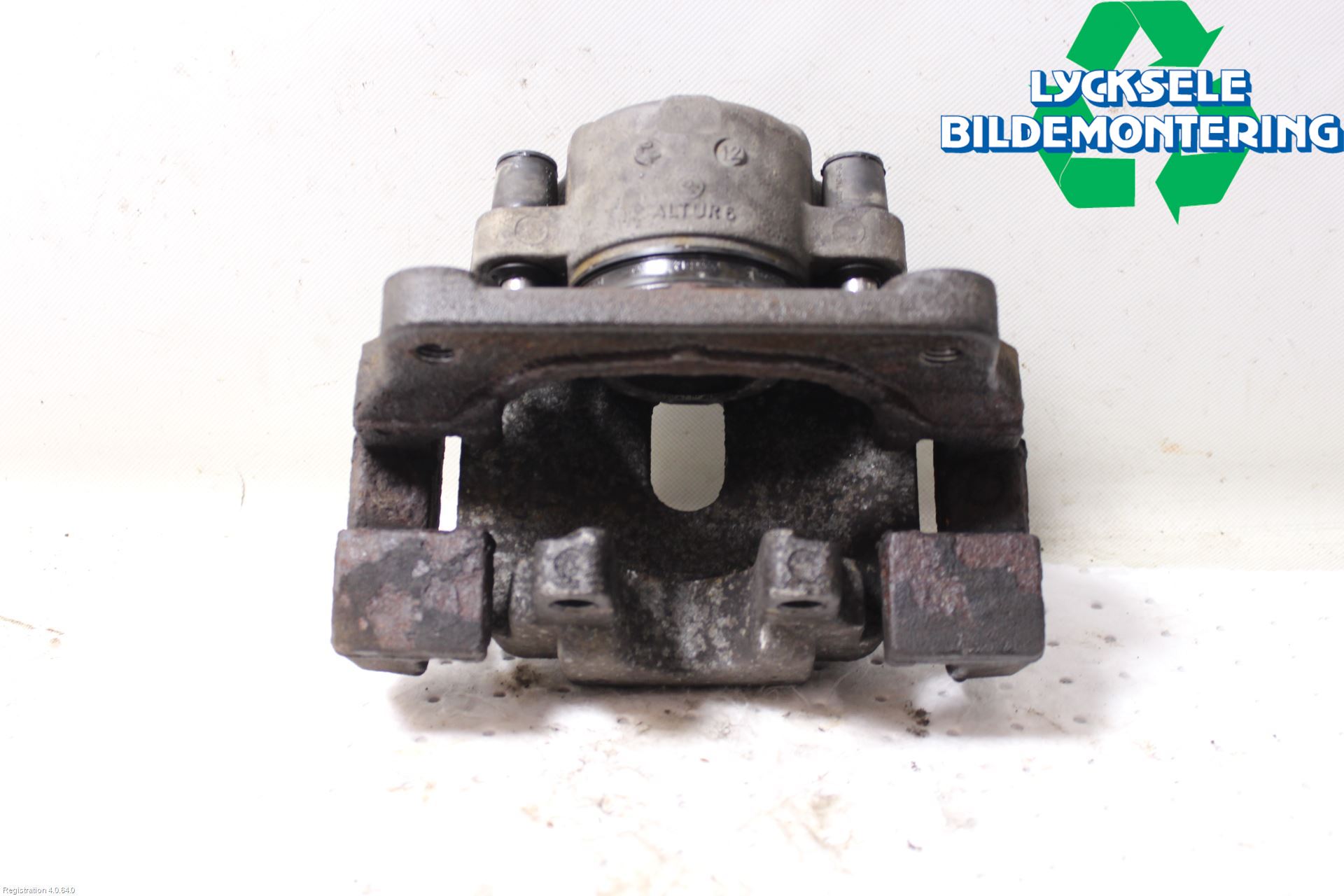 BMW 5 F10/F11/F18 09-17 Bromsok Fram Höger
