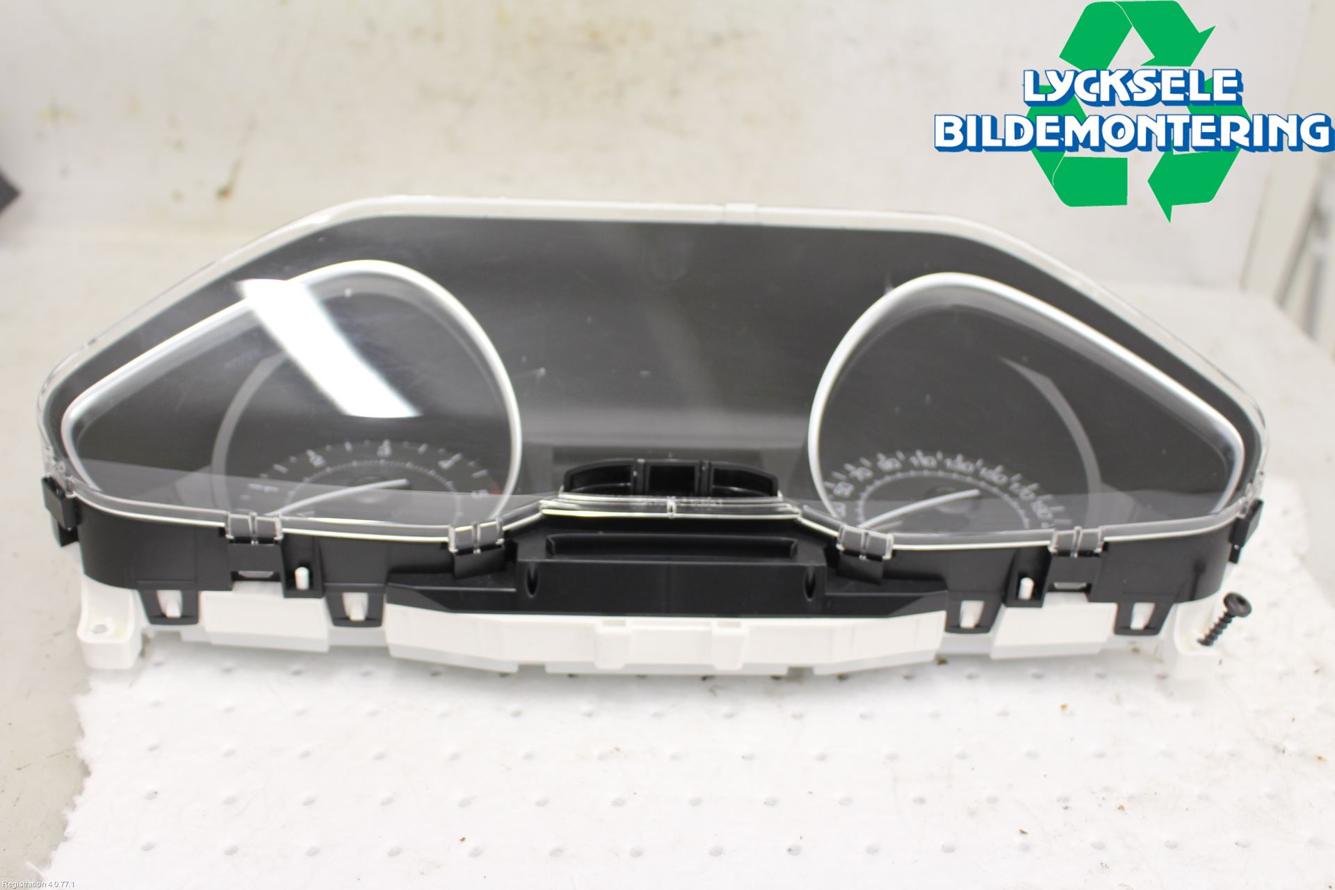 Peugeot 2008 13-20 Instrument Komb