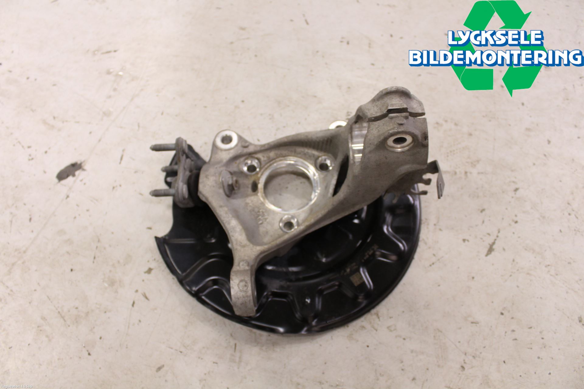 Volkswagen VW TIGUAN 16-24 Styrspindel Lagerhus Hö
