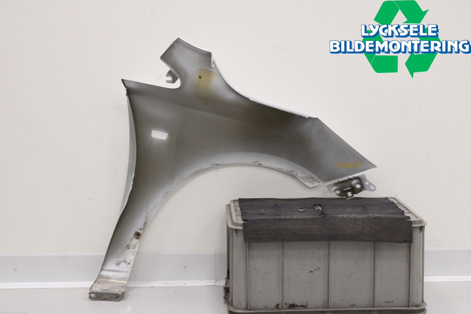 Opel CORSA E 15-19 Skärm Fram Vänster