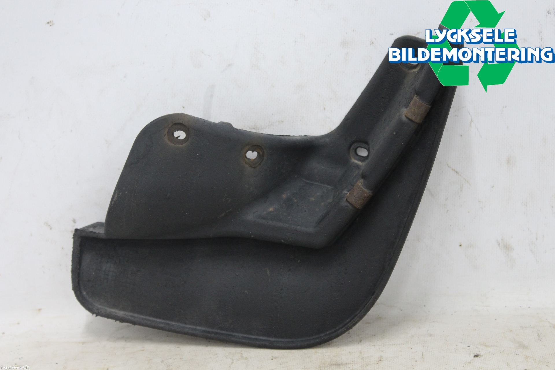 Audi A4/S4 B9 16-19 Stänkskydd