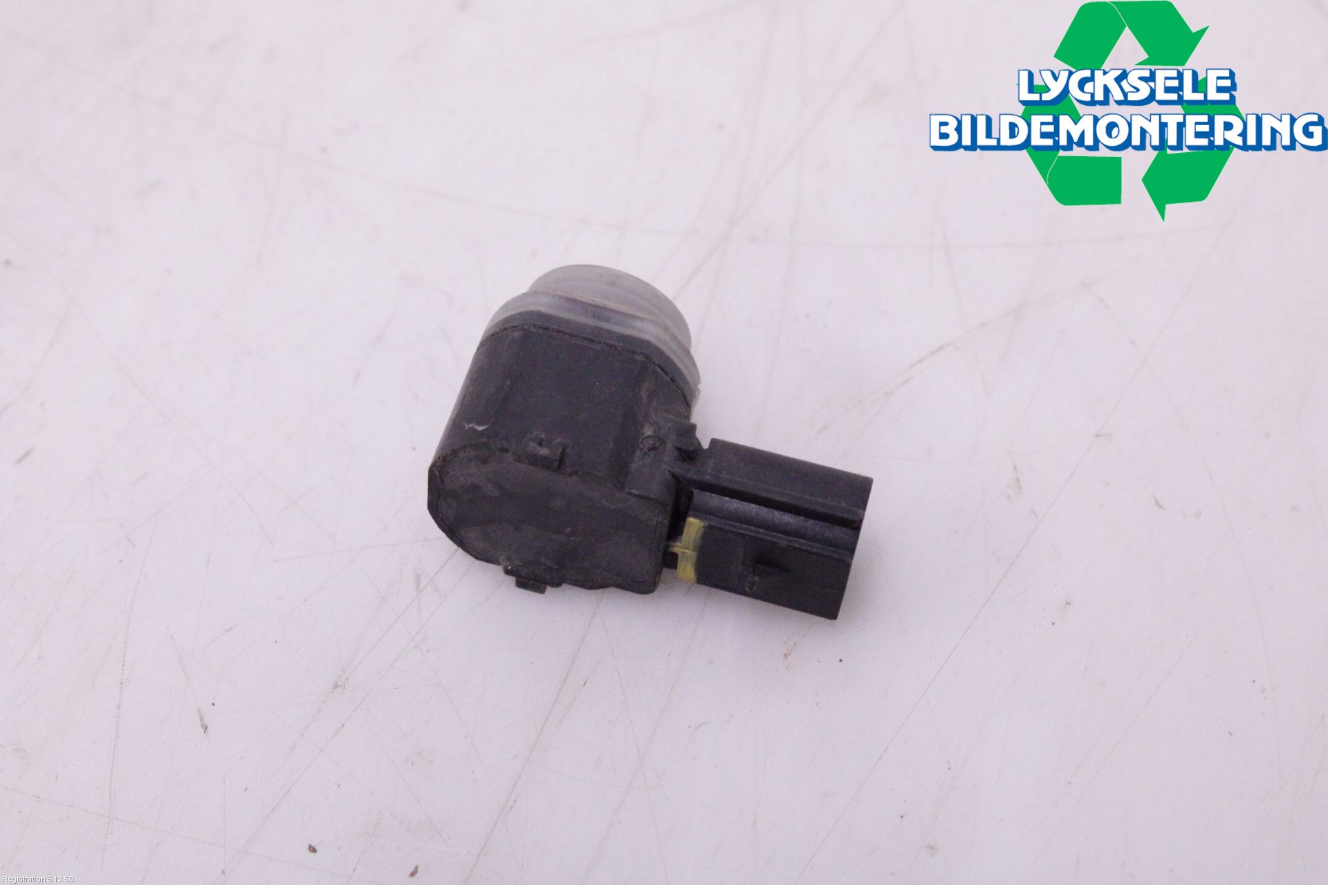 Ford C-MAX ll 15-19 Parkeringshjälp Frontsensor