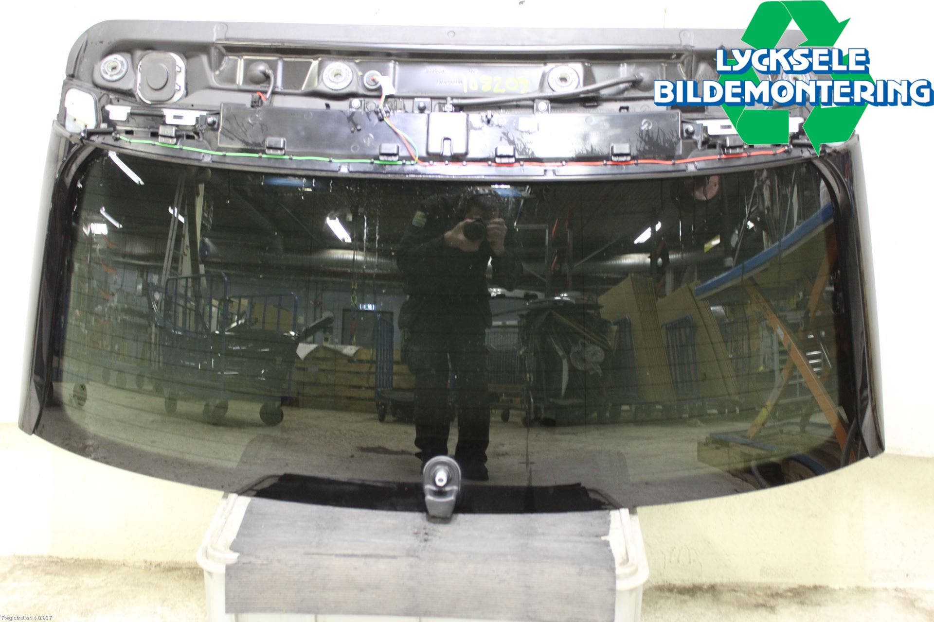 BMW 5 G30/G31/F90 17-23 Bakruta