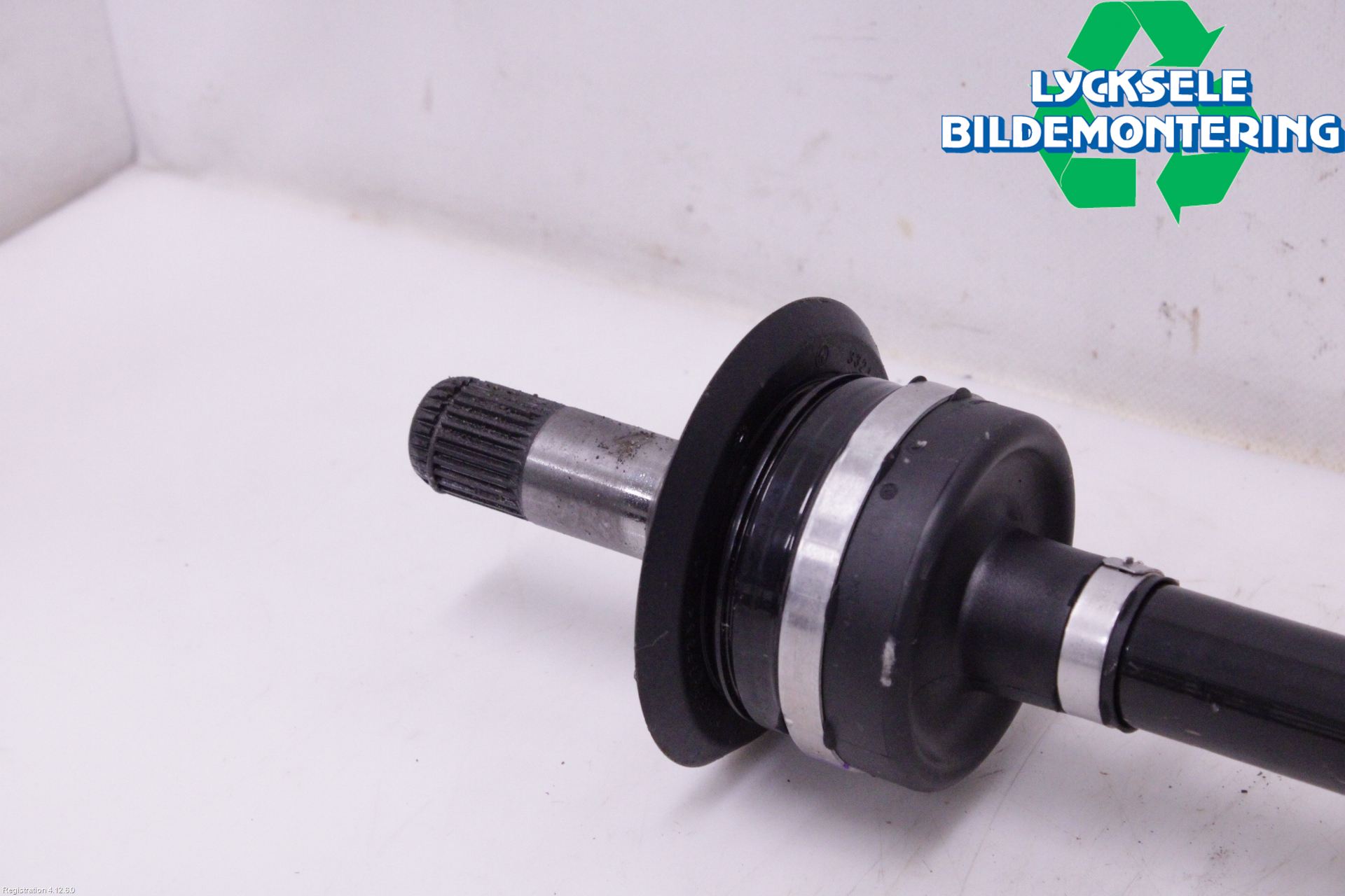 BMW 3 G20/G21/G80/G81 19- Drivaxel Bak Höger