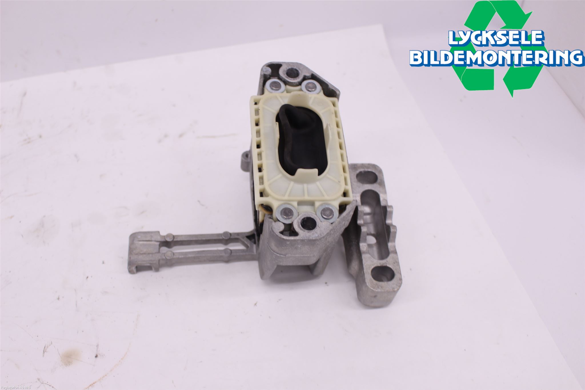 Seat ARONA Motorfäste