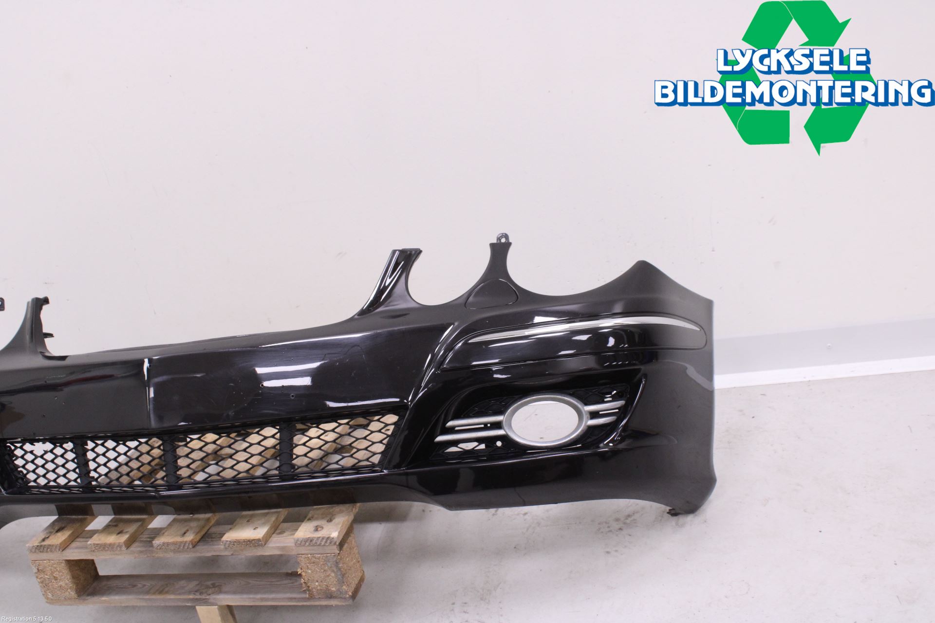 Mercedes-Benz MB E-KLASS (W211) 02-09 Stötfångarbeklädnad Fram