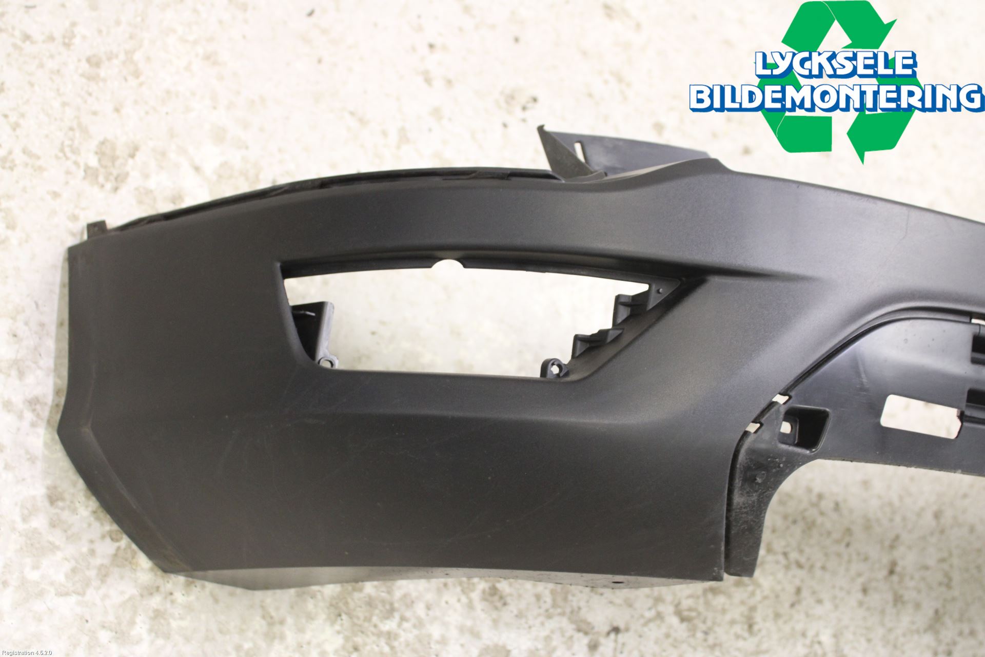 Ford KUGA 17-19 Stötfångarbeklädnad Bak