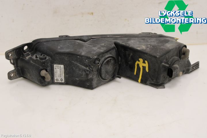 Volkswagen VW PASSAT 15-19 Dimljus-Varselljus Fram
