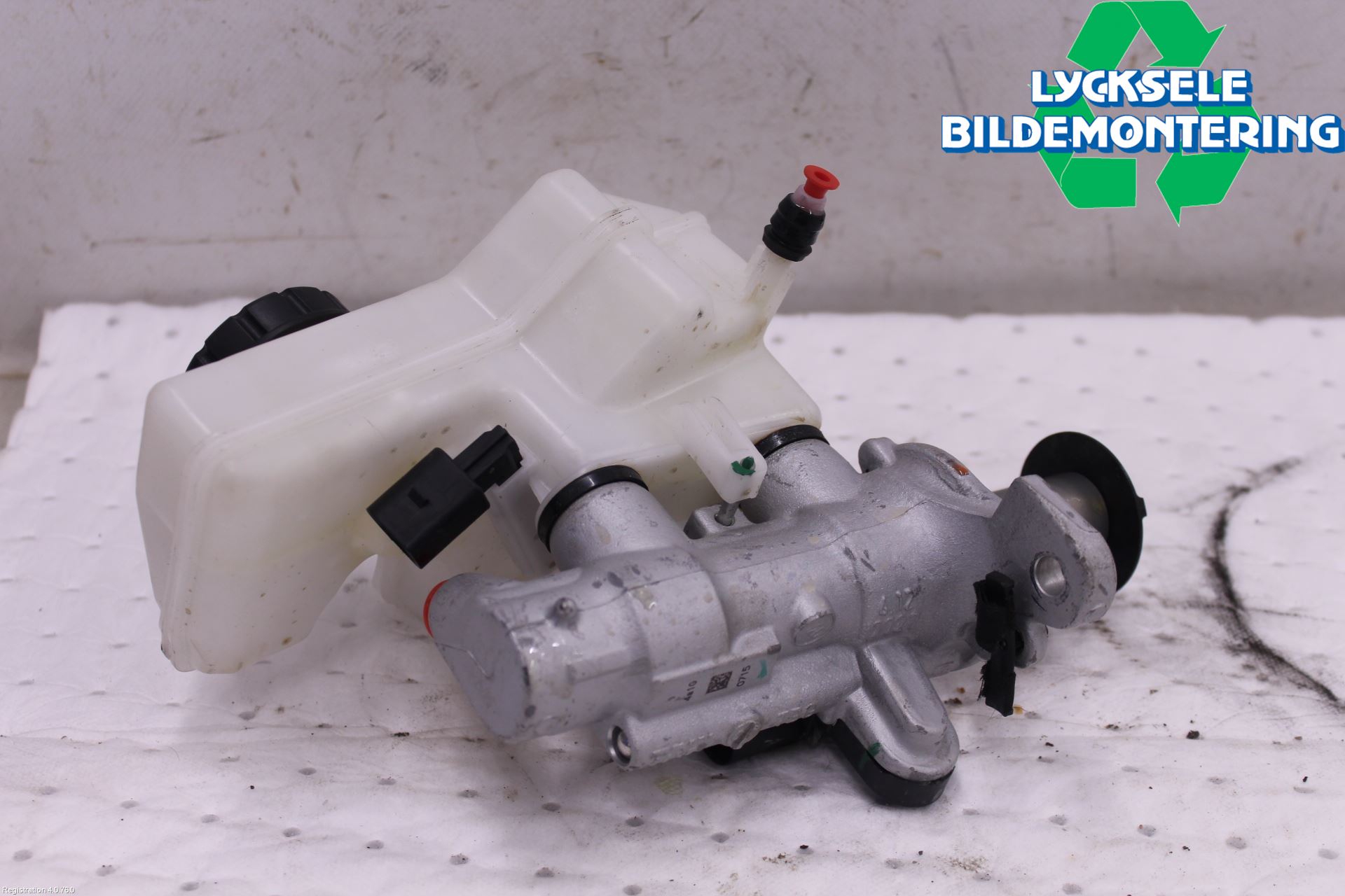 Volkswagen VW T-CROSS 19- Broms Huvudcylinder