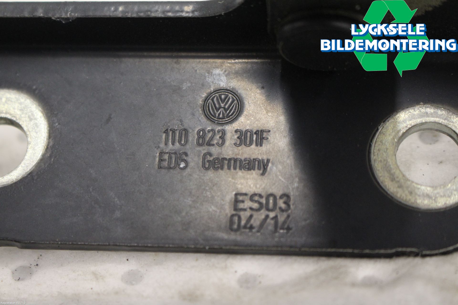 Volkswagen VW CADDY 11-15 Huvgångjärn