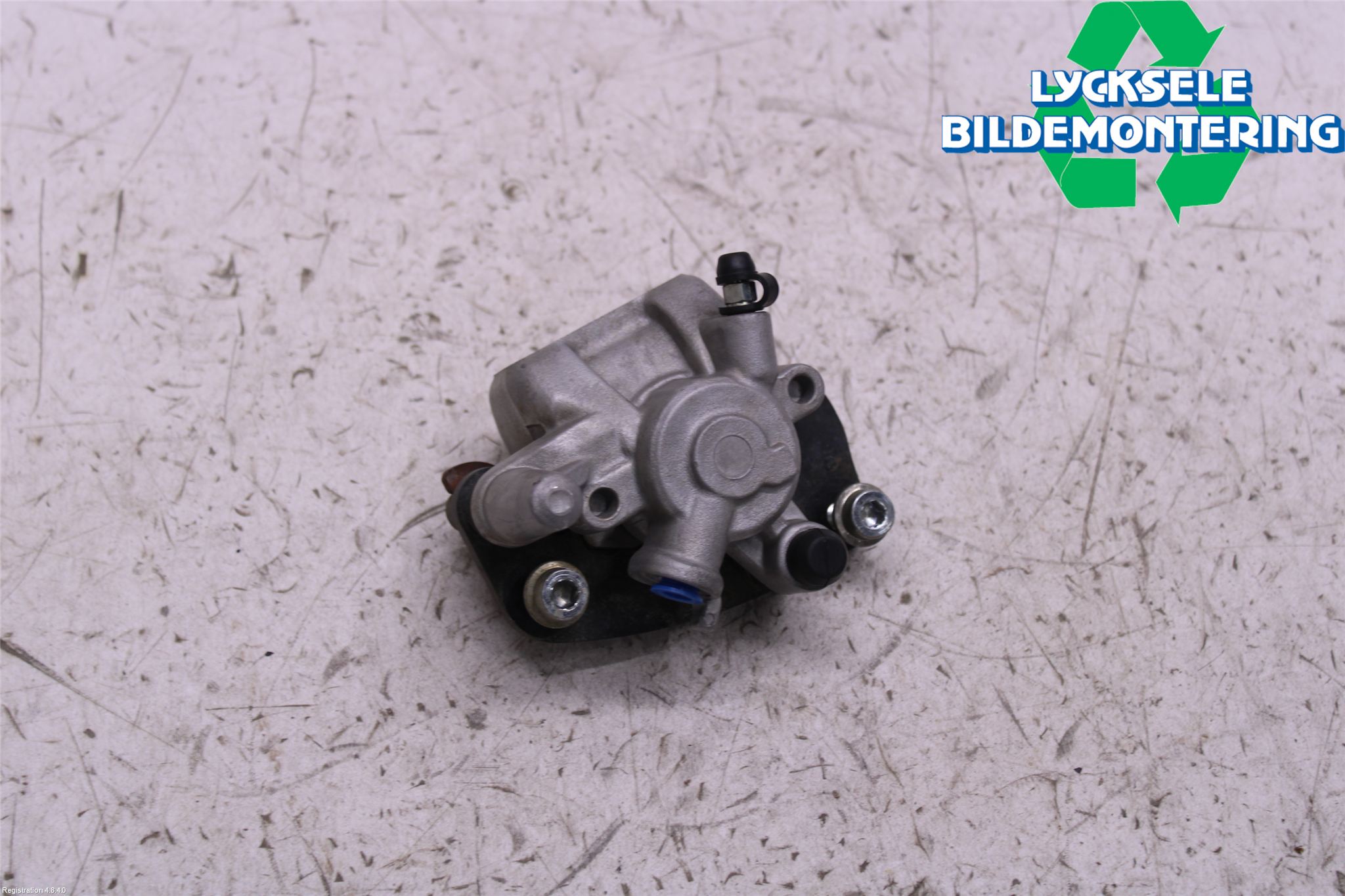 MC och moped ATV SUZUKI Bromsok Fram Höger