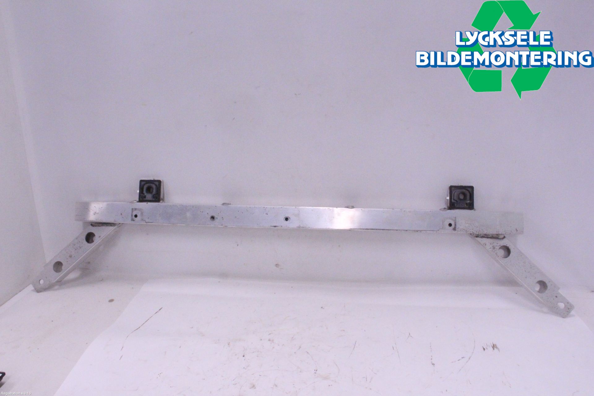 Volvo V90 17->> Frontplåt