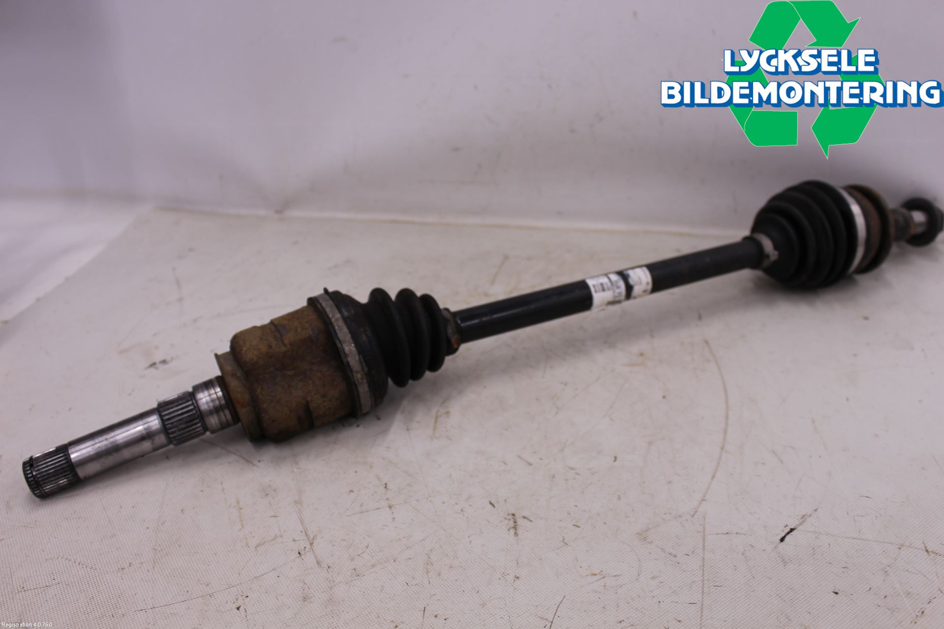 Opel INSIGNIA 09-16 Drivaxel Bak Vänster