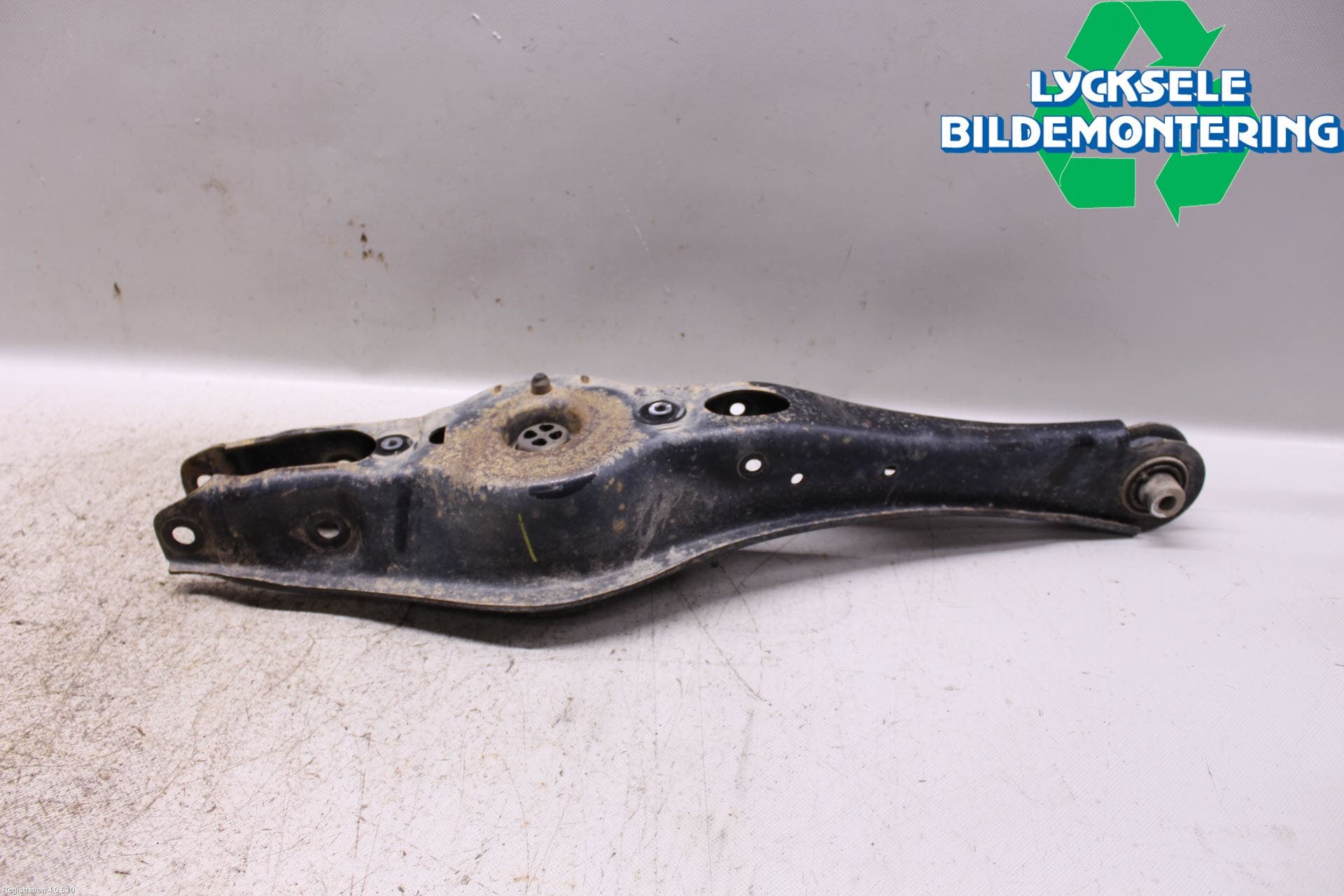 Skoda OCTAVIA (5E) 13-20 Bärarm Bak Höger