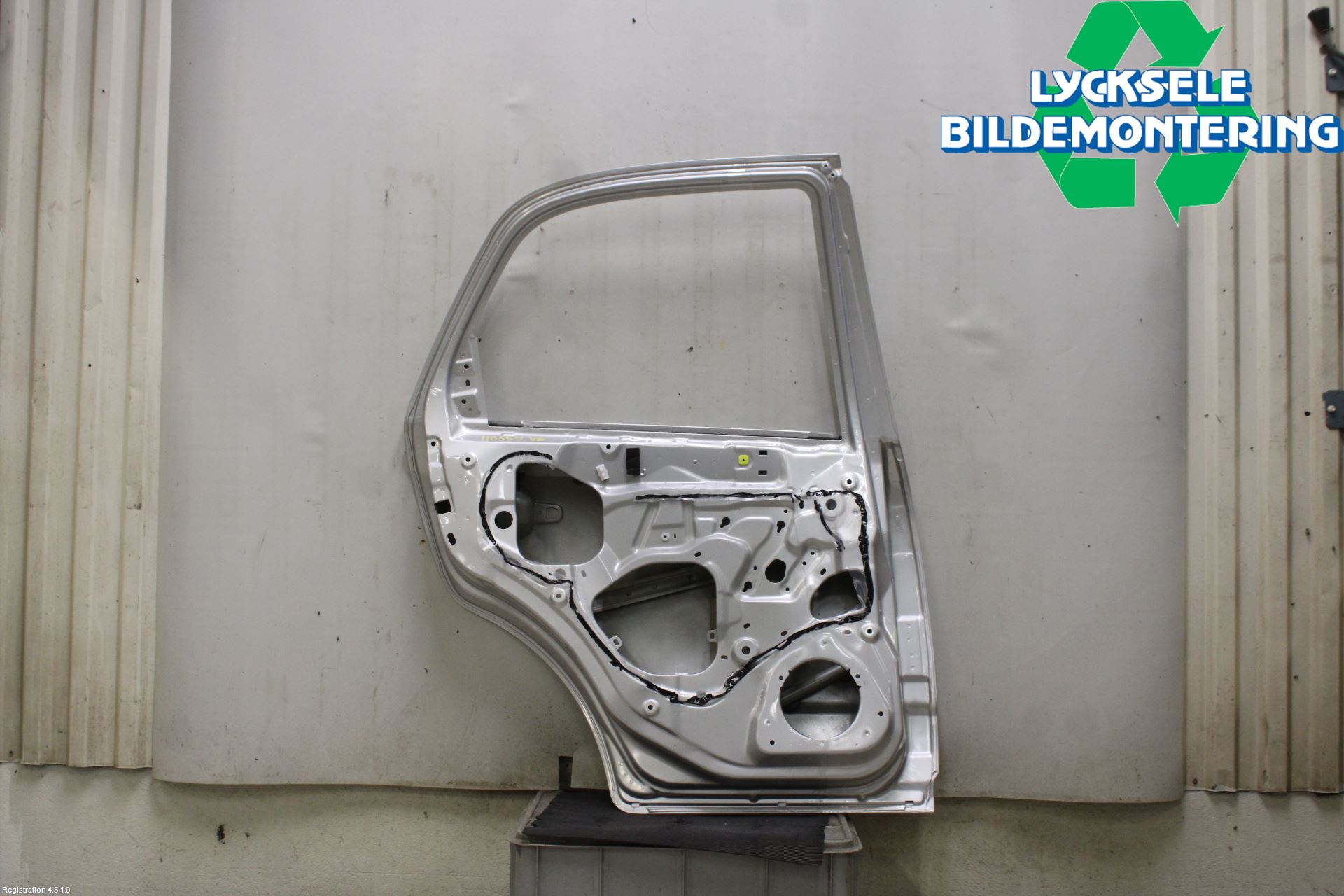 Suzuki SX4 10-13 Dörr Bak Vänster